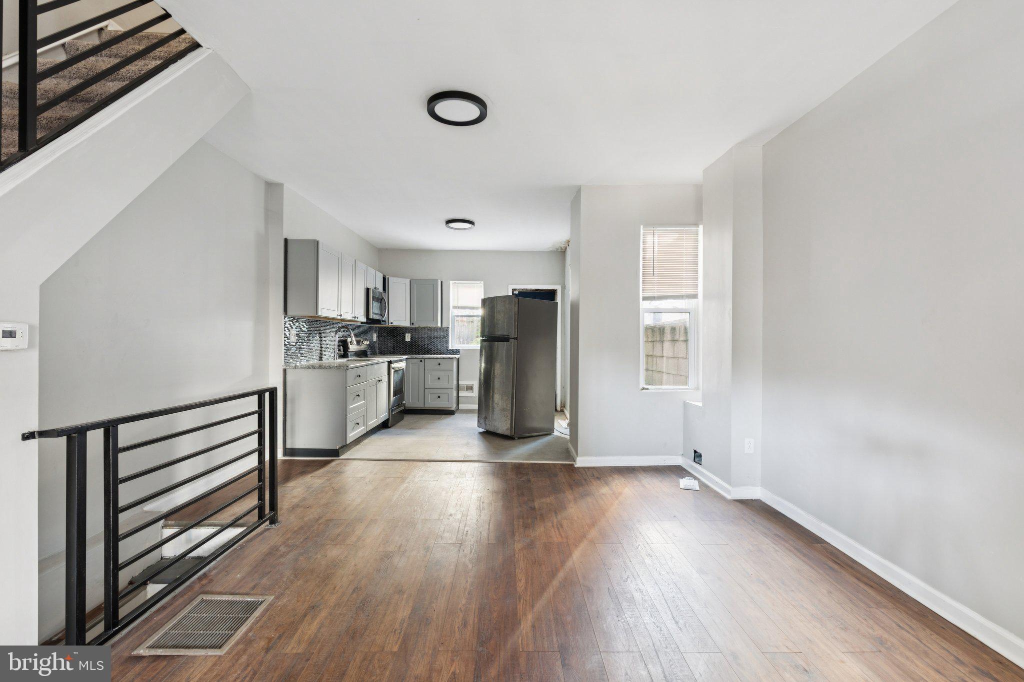 POINT BREEZE - Residential