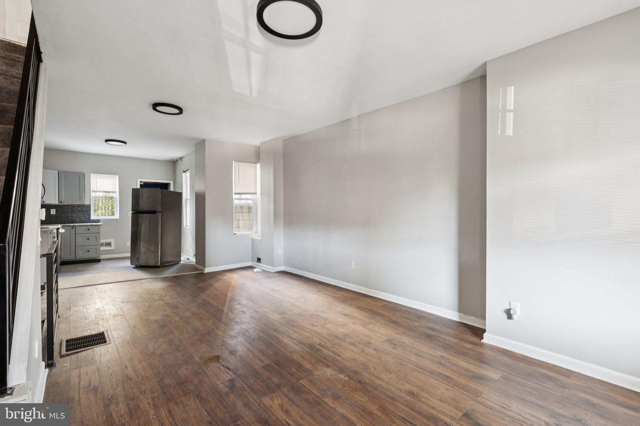 POINT BREEZE - Residential