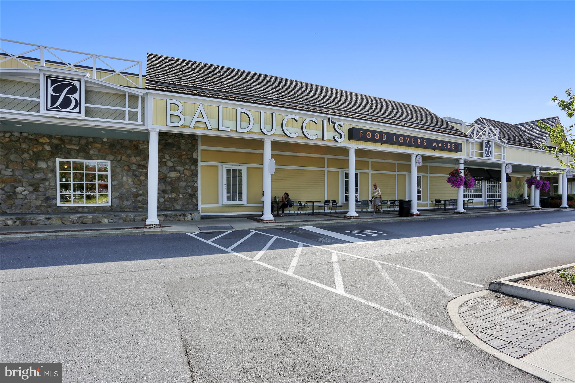 GABLES OF TUCKERMAN - Residential Lease