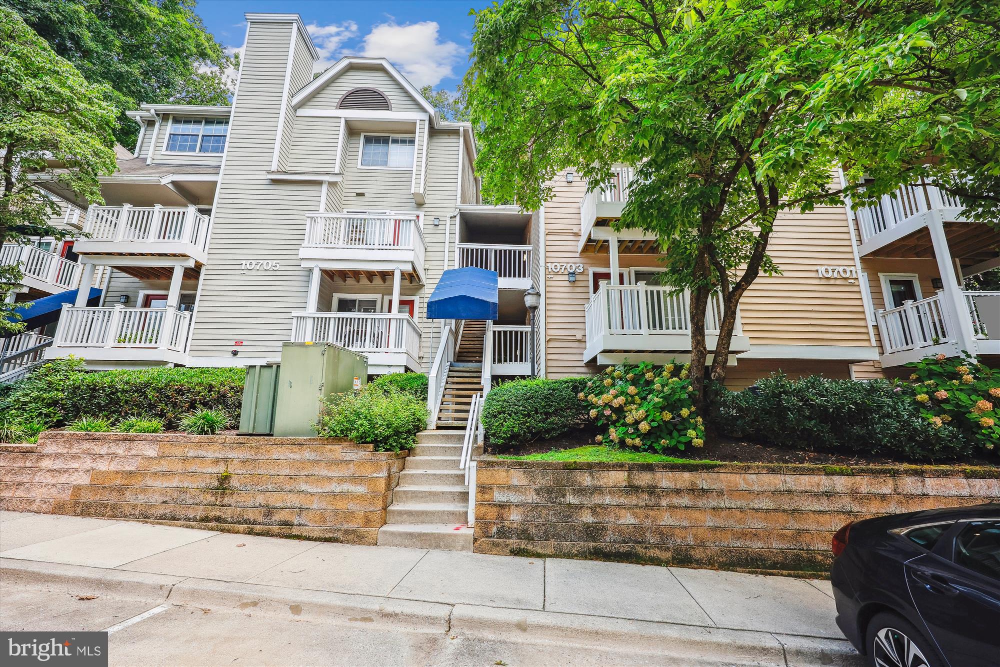 Sunny & Spacious 1BR/1BA Condo for Rent in Gables of Tuckerman!
Welcome home to this bright and charming two-level 1-bedroom, 1-bath condo located in the sought-after Gables of Tuckerman community in Rockville! This thoughtfully designed home offers the perfect blend of comfort, style, and convenience.
Step inside to a sun-filled main level featuring beautiful wood floors, an open living and dining area, a private balcony, and a modern kitchen with updated appliances, ample cabinetry, pantry, and sleek finishes. The lower level provides privacy with a spacious bedroom, a generous walk-in closet, and a beautifully updated bathroom. For added convenience, enjoy the in-unit washer and dryer, plus a dedicated storage closet.
The community is pet-friendly with additional pet rent ($30/month for small pets, $50/month for larger dogs), making it easy to bring your furry friend along!
Commuter’s dream! Just minutes from Grosvenor-Strathmore Metro Station (Red Line) and quick access to I-270, I-495, and MD-355/Rockville Pike, getting around the DMV is a breeze. Whether you're commuting to Bethesda, downtown DC, or Northern Virginia, this location makes it simple.
Enjoy being close to everything! Just a short drive or walk to Pike & Rose, Whole Foods, Harris Teeter, Rockville Town Center, and multiple parks including Tuckerman Lane Urban Park. The community also offers tennis courts, a pool, a fitness center, and more.
Don’t miss your chance to live in one of Rockville’s most desirable communities. 10703 Hampton Mill Ter #404 is move-in ready and waiting for you—schedule your tour today and fall in love with your next home!
