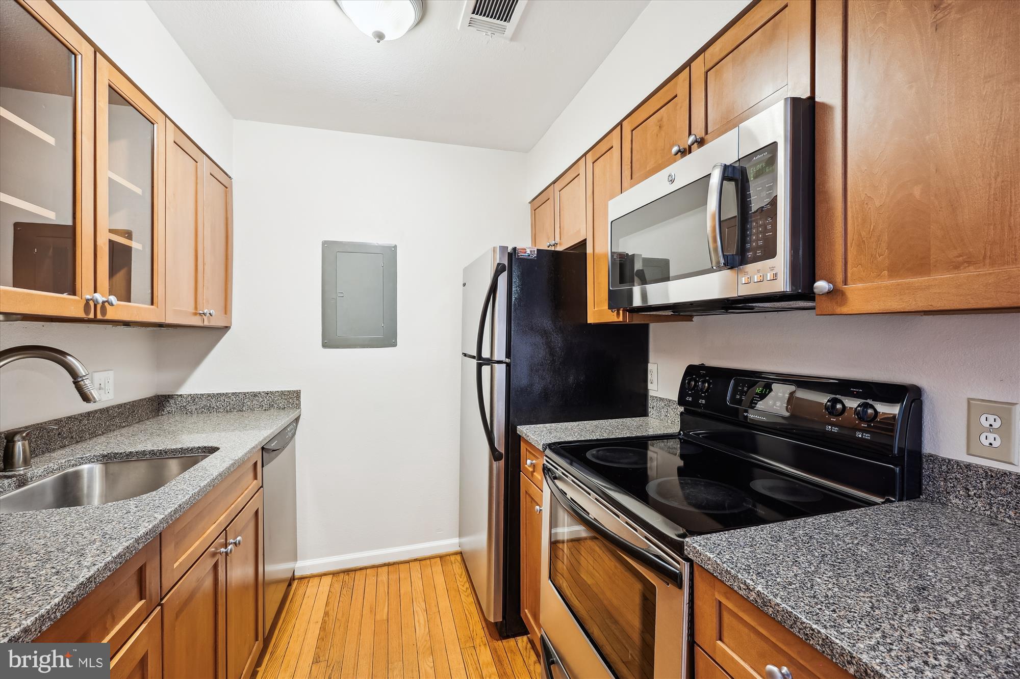 GABLES OF TUCKERMAN - Residential Lease