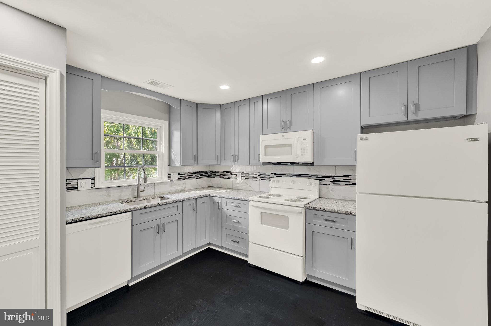 RANSON CORPORATION - Residential Lease