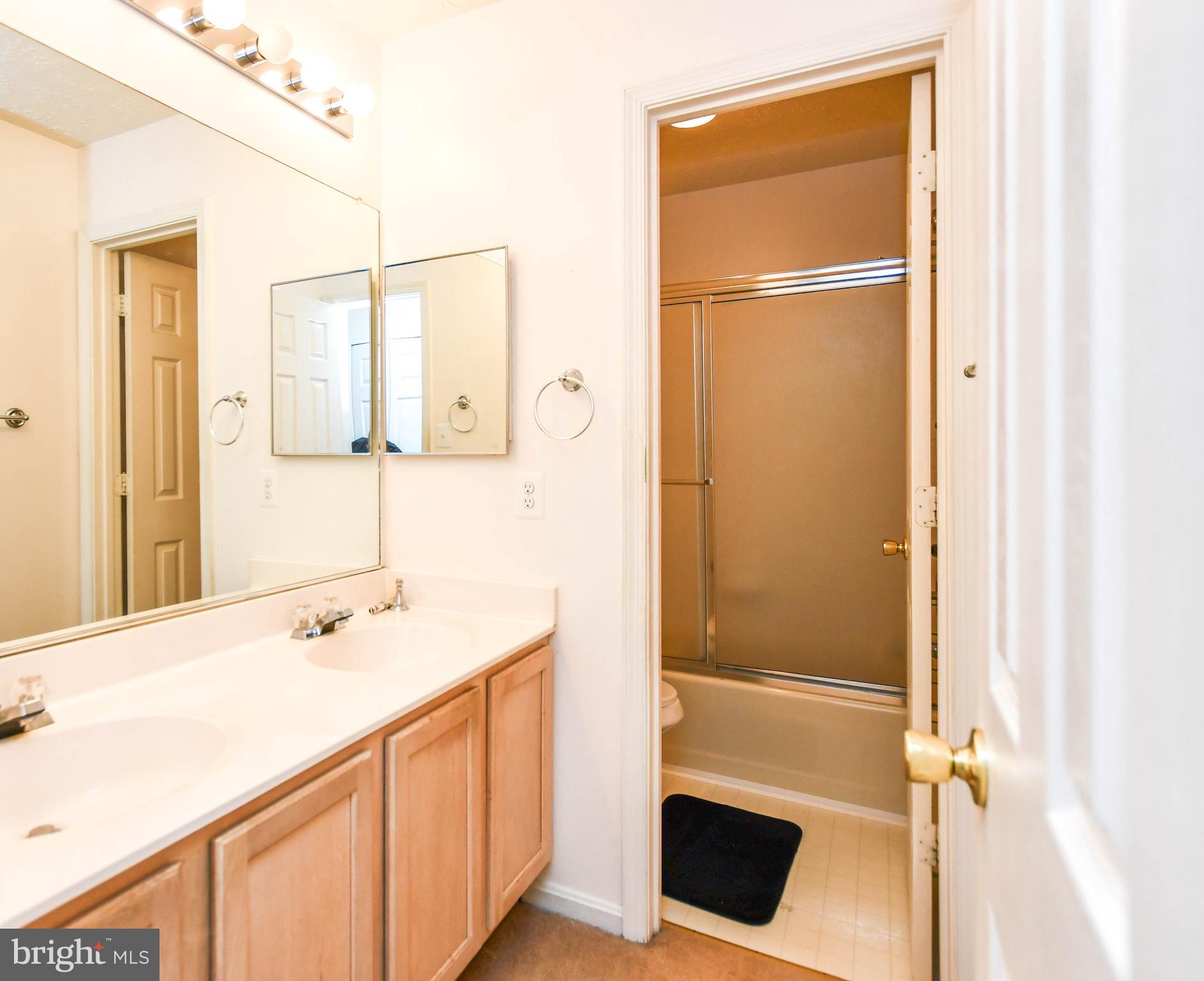 DORCHESTER NEIGHBORHOOD - Residential