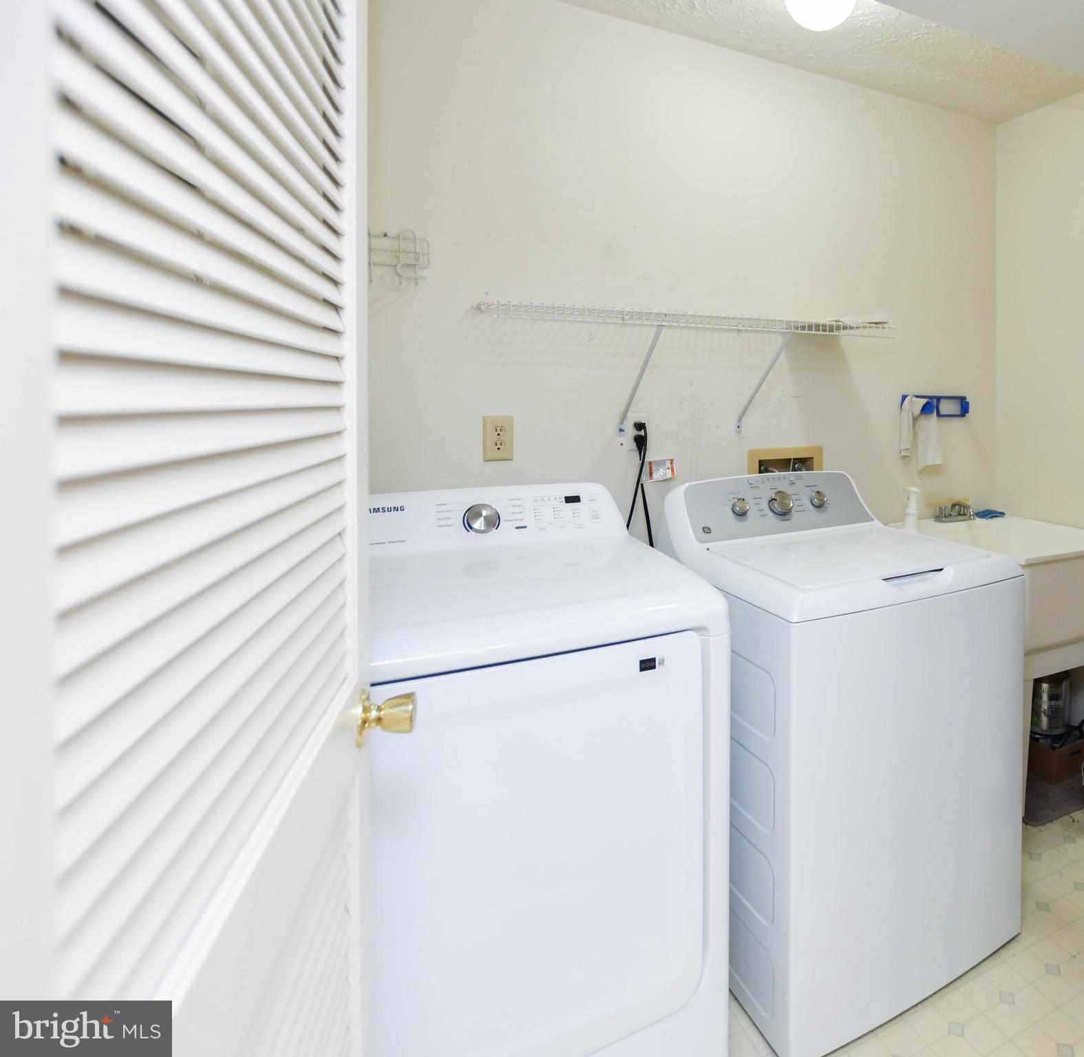 DORCHESTER NEIGHBORHOOD - Residential