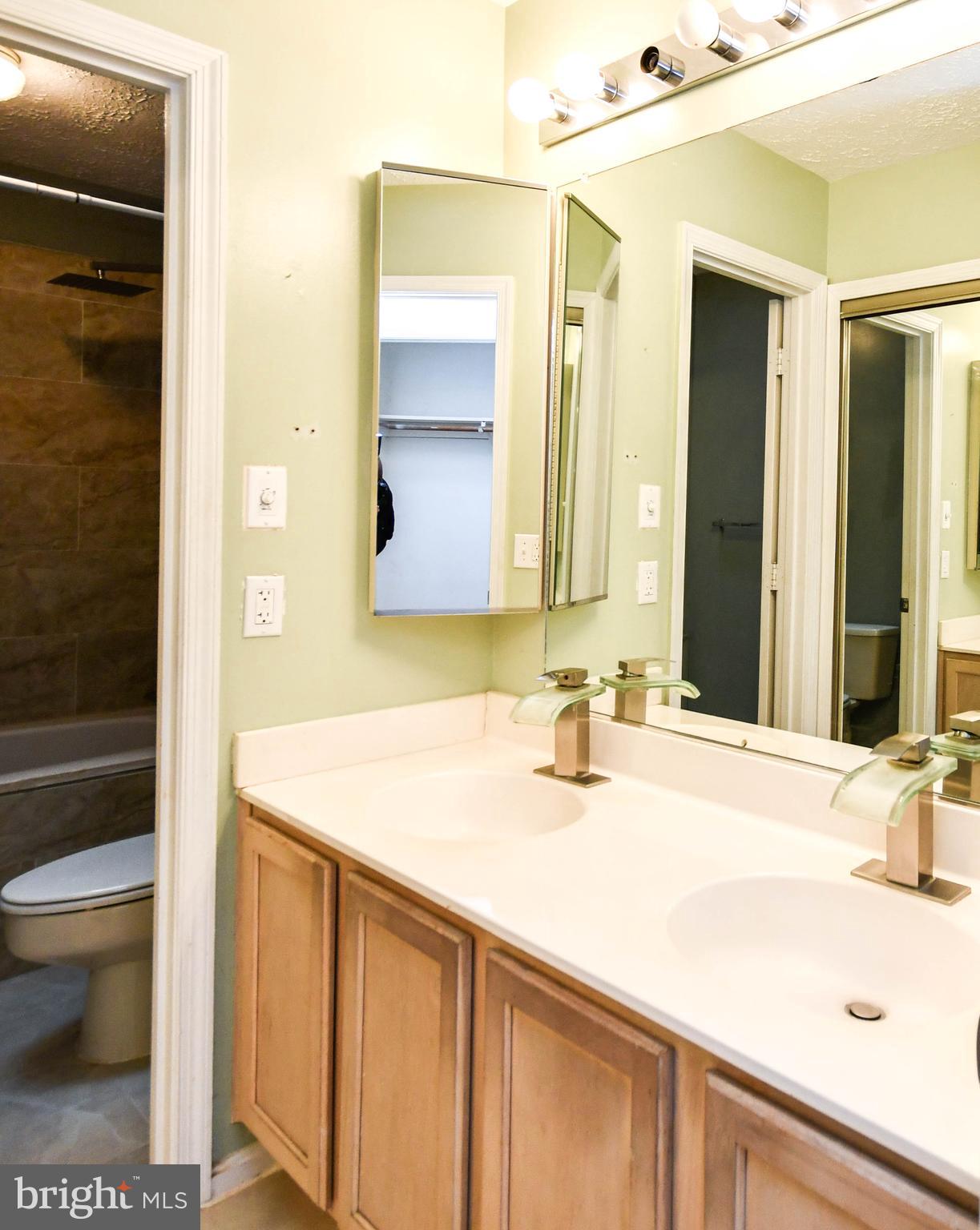 DORCHESTER NEIGHBORHOOD - Residential