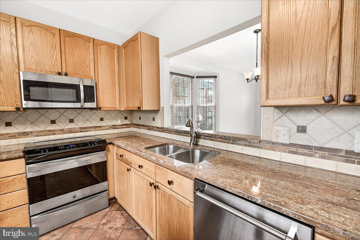 NORTH CROSSING - Residential