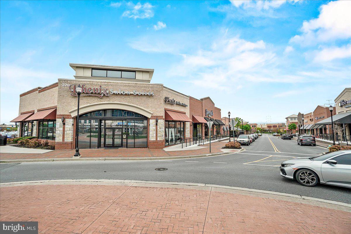 NORTH CROSSING - Residential