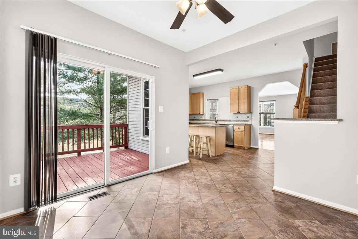 NORTH CROSSING - Residential