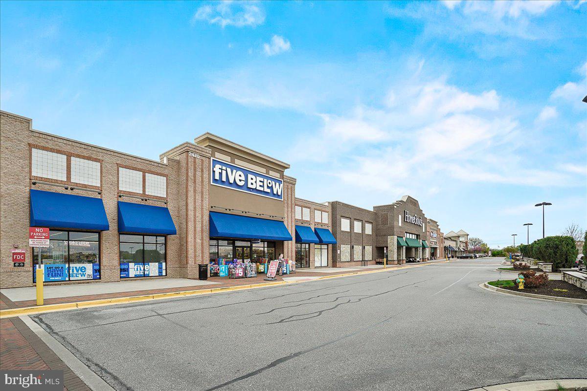 NORTH CROSSING - Residential