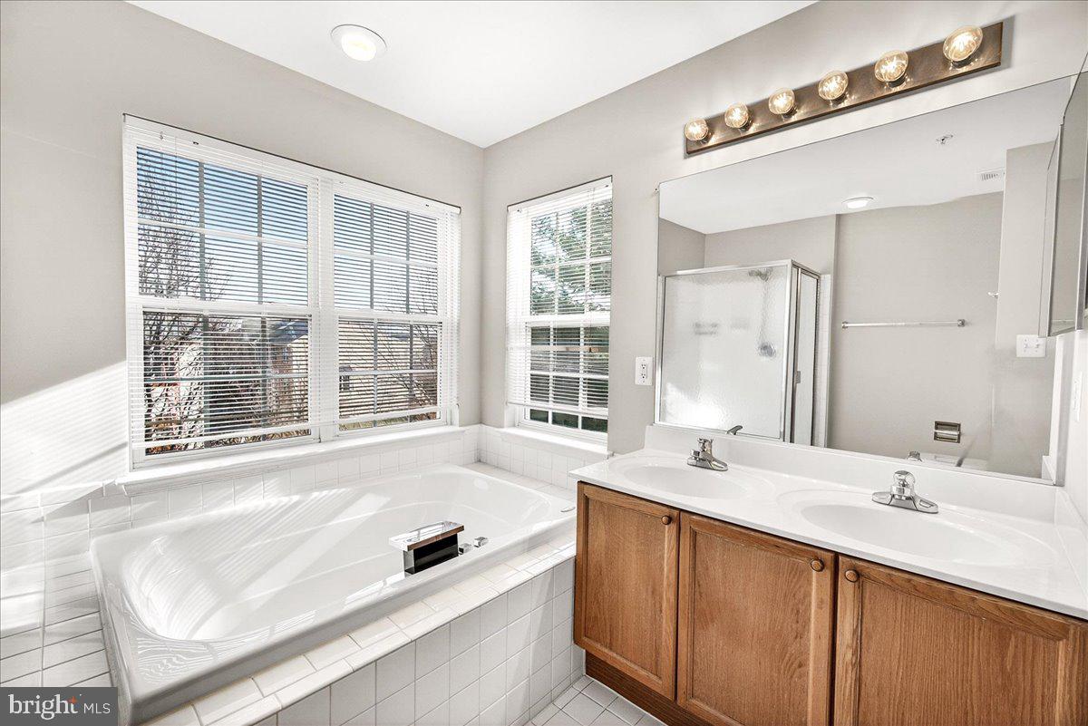 NORTH CROSSING - Residential