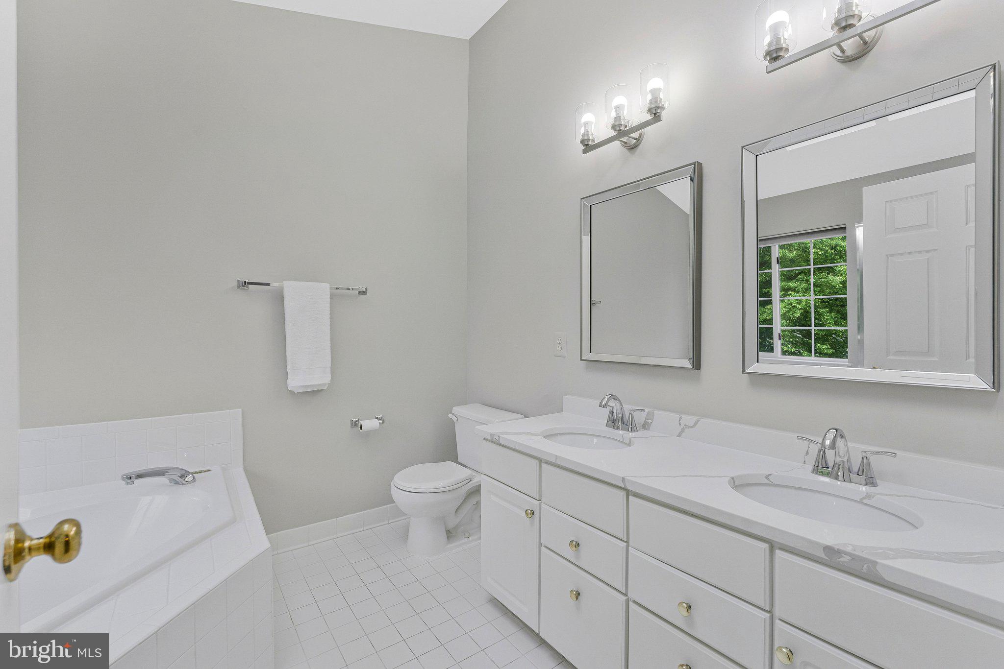 2906 FAIRFAX METRO LANE