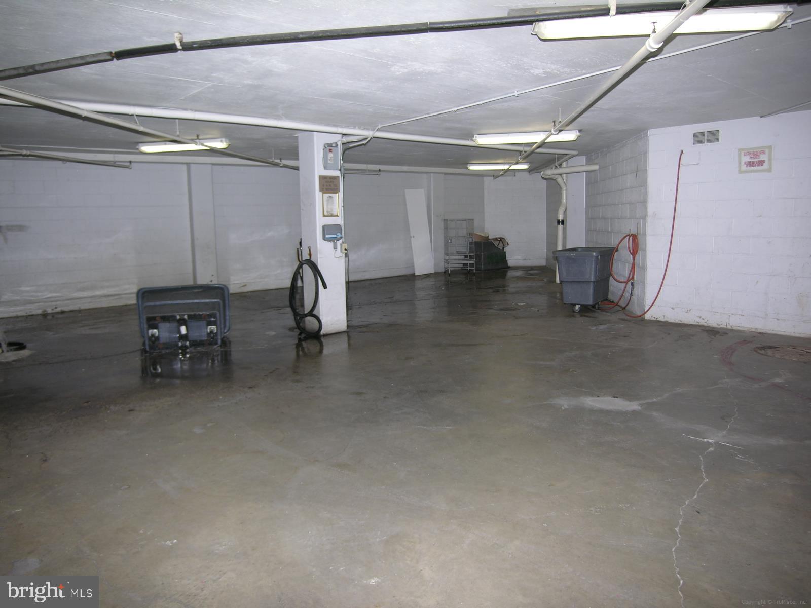 BELVEDERE CONDOMINIUM - Residential Lease