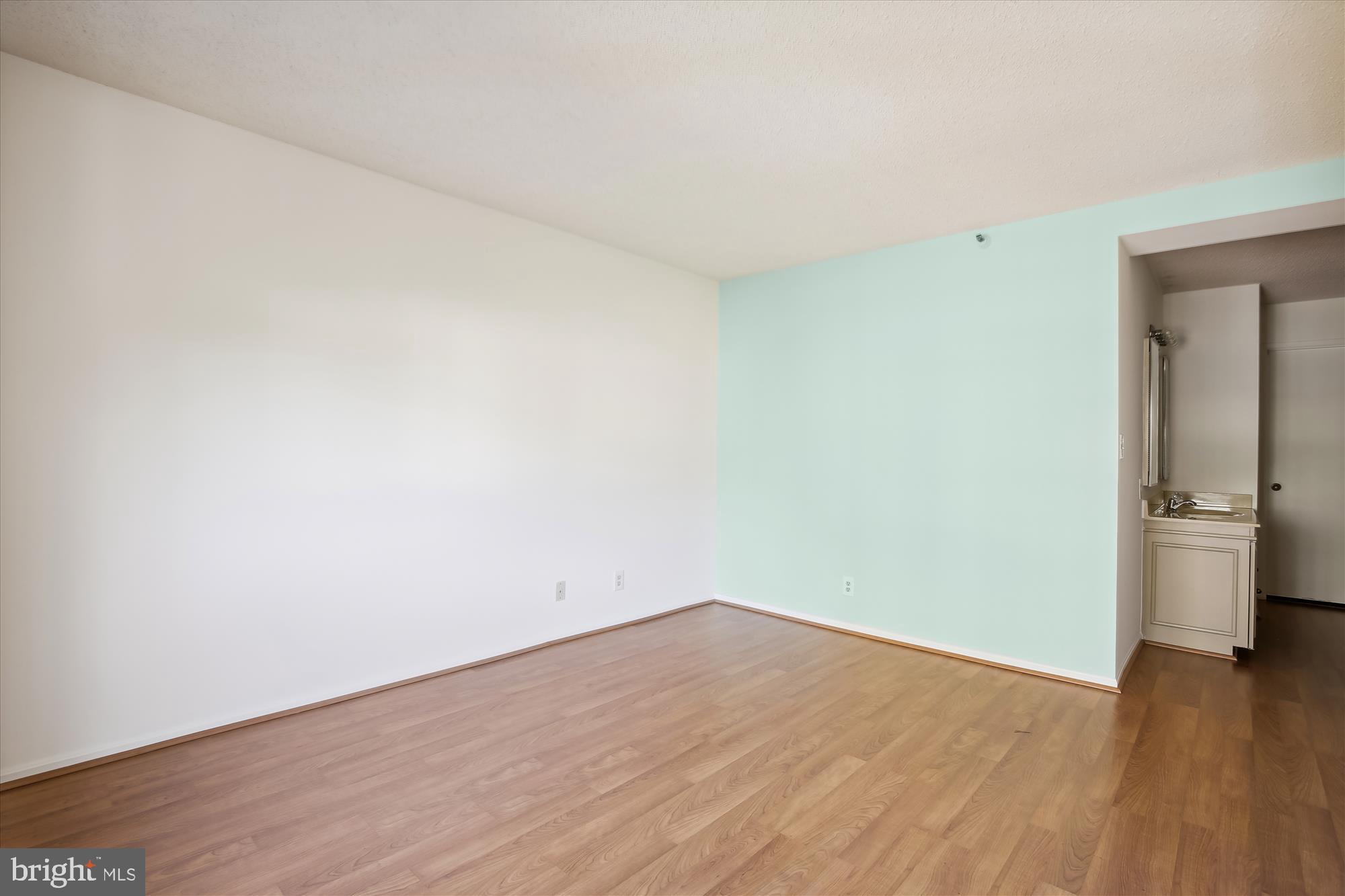 BELVEDERE CONDOMINIUM - Residential Lease