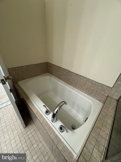 THE GALLERY - Residential Lease