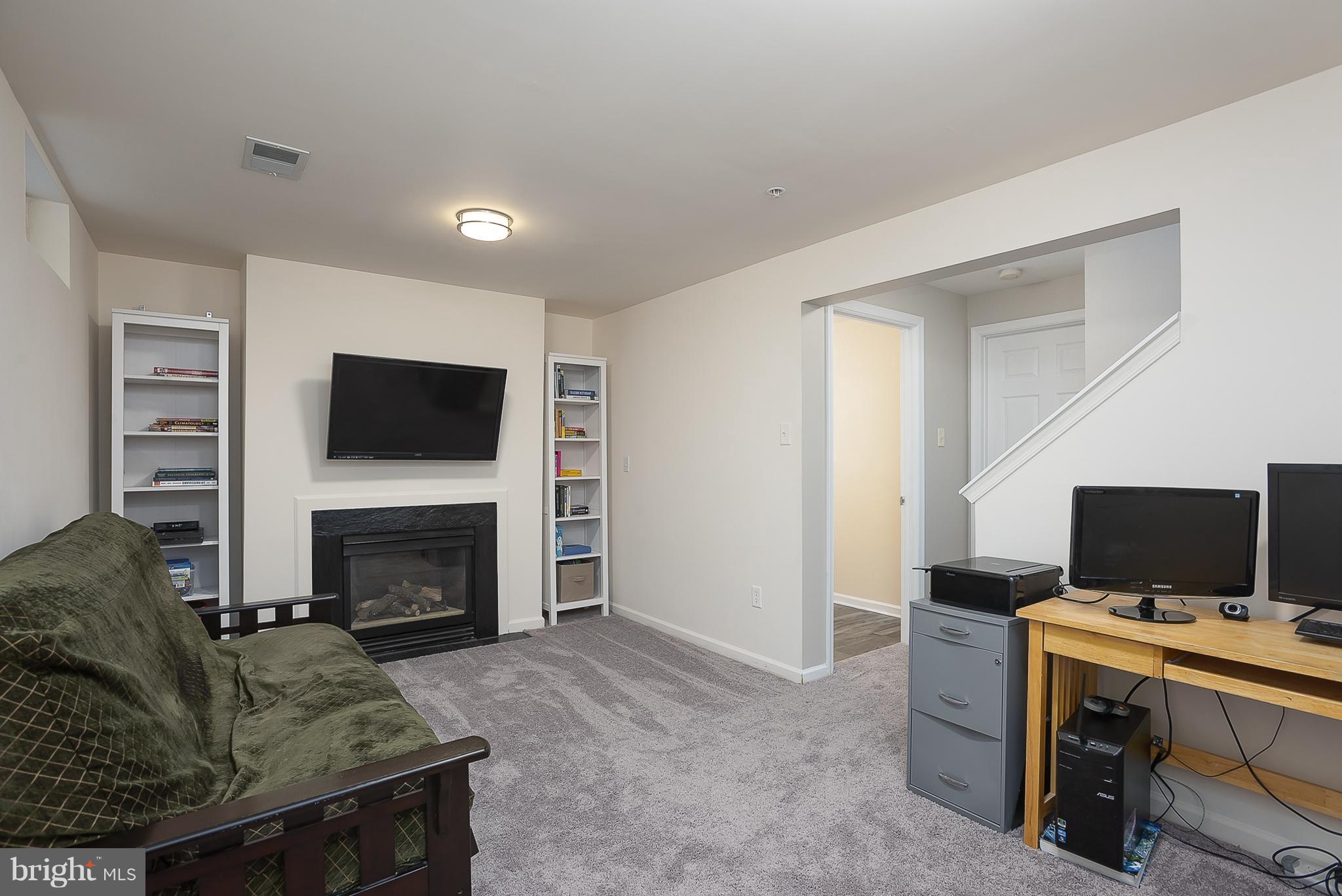 PINEY ORCHARD - Residential