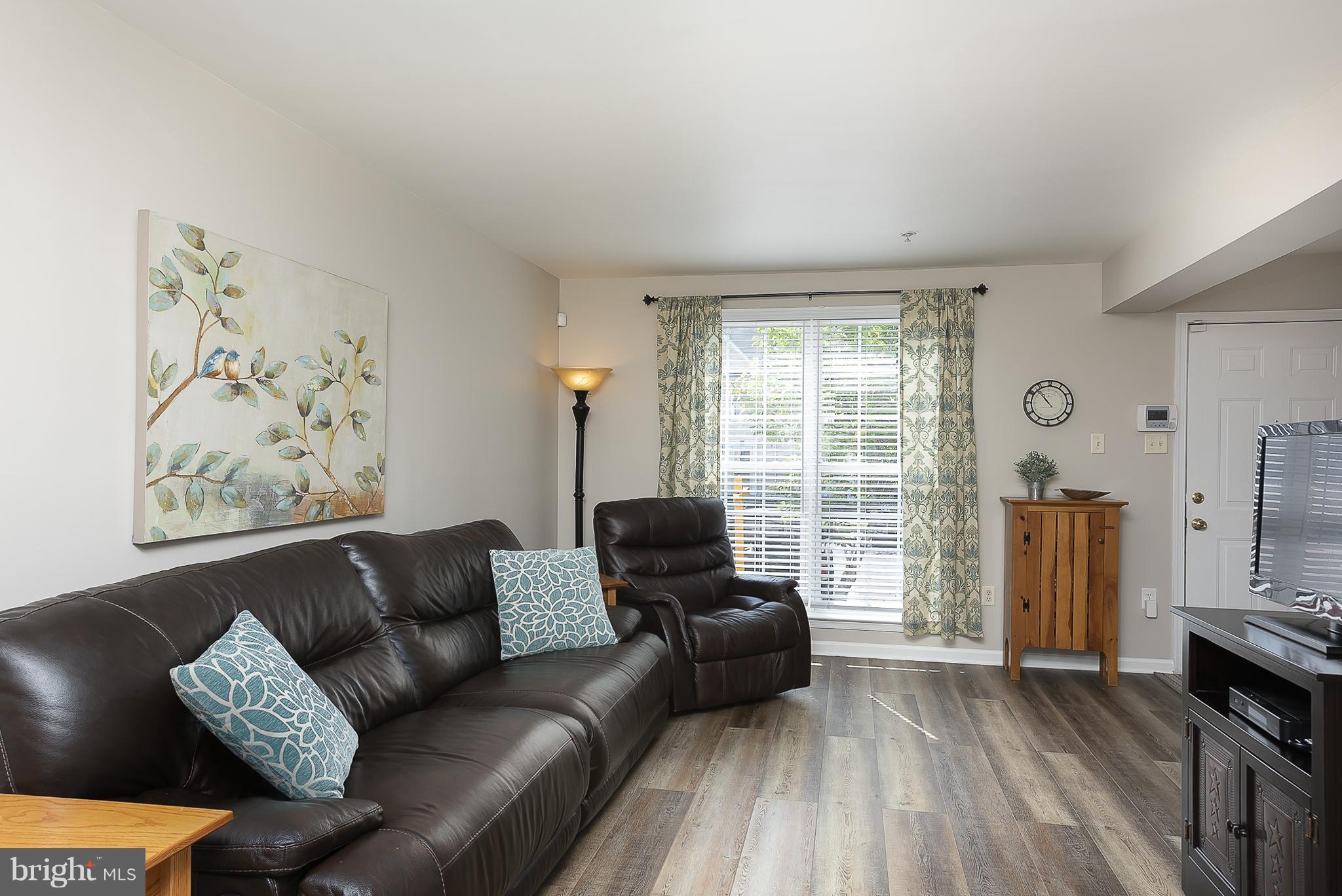 PINEY ORCHARD - Residential