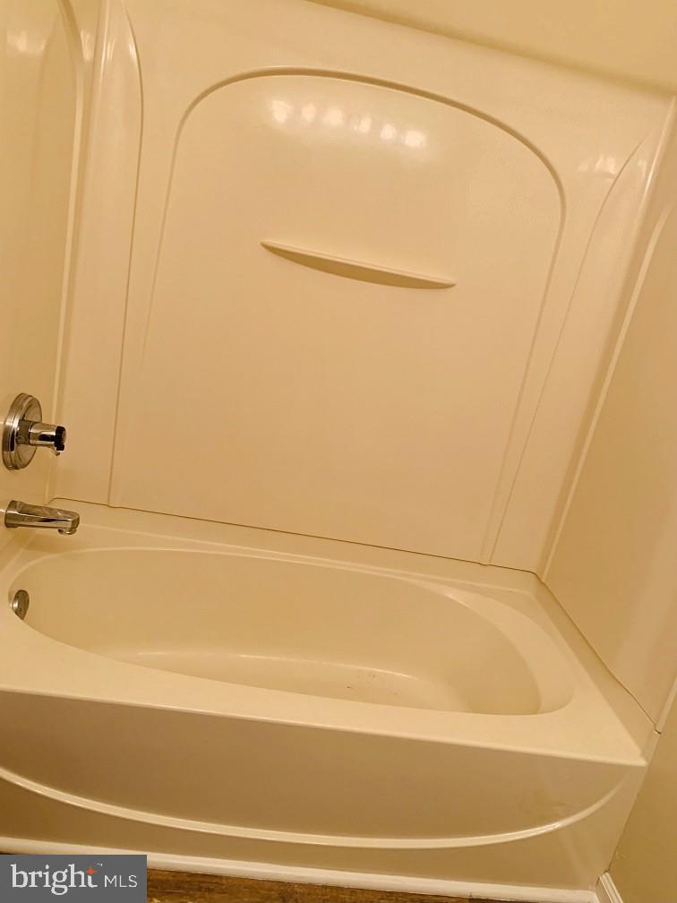 MANCHESTER TWP - Residential Lease