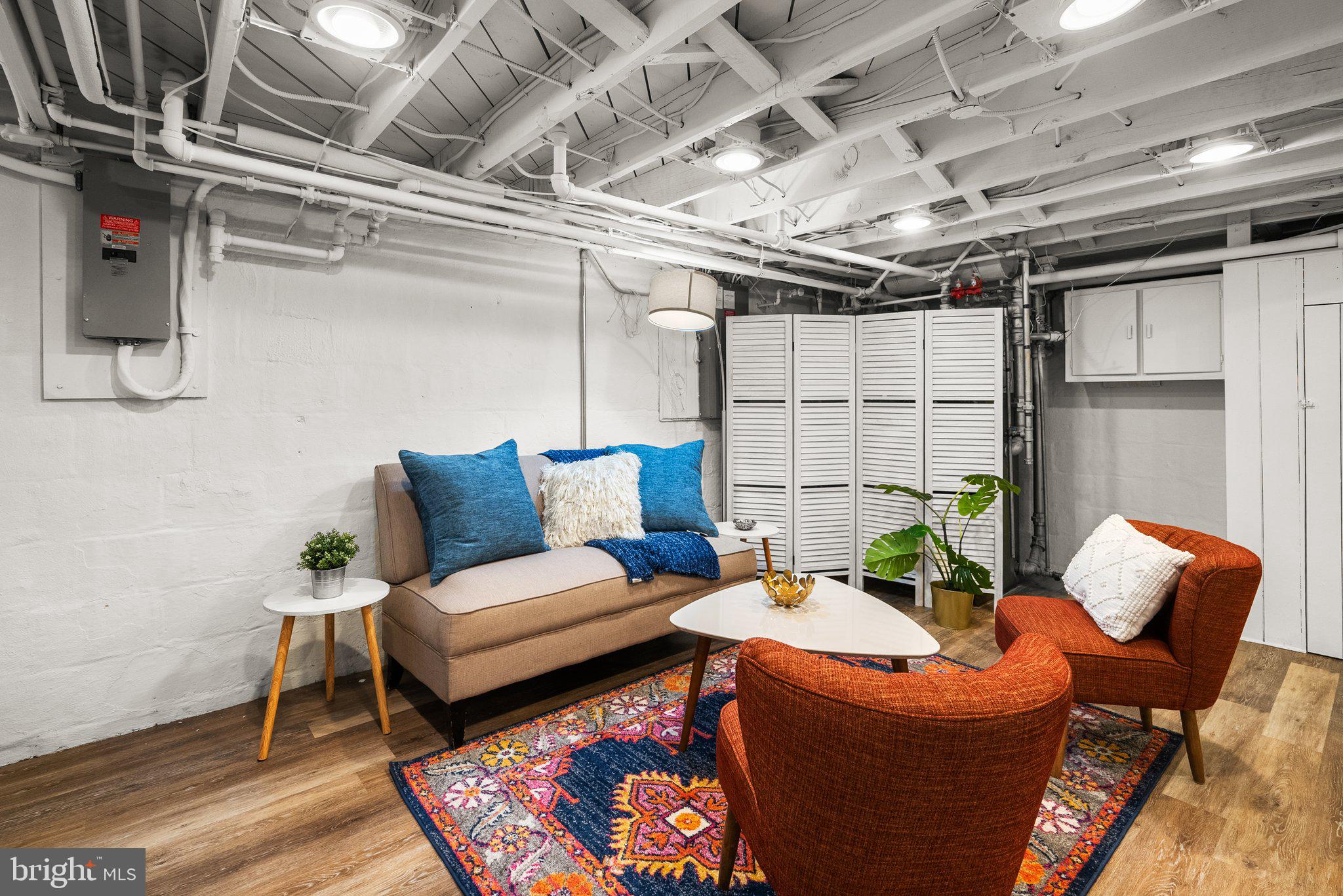 SILVER SPRING - Residential