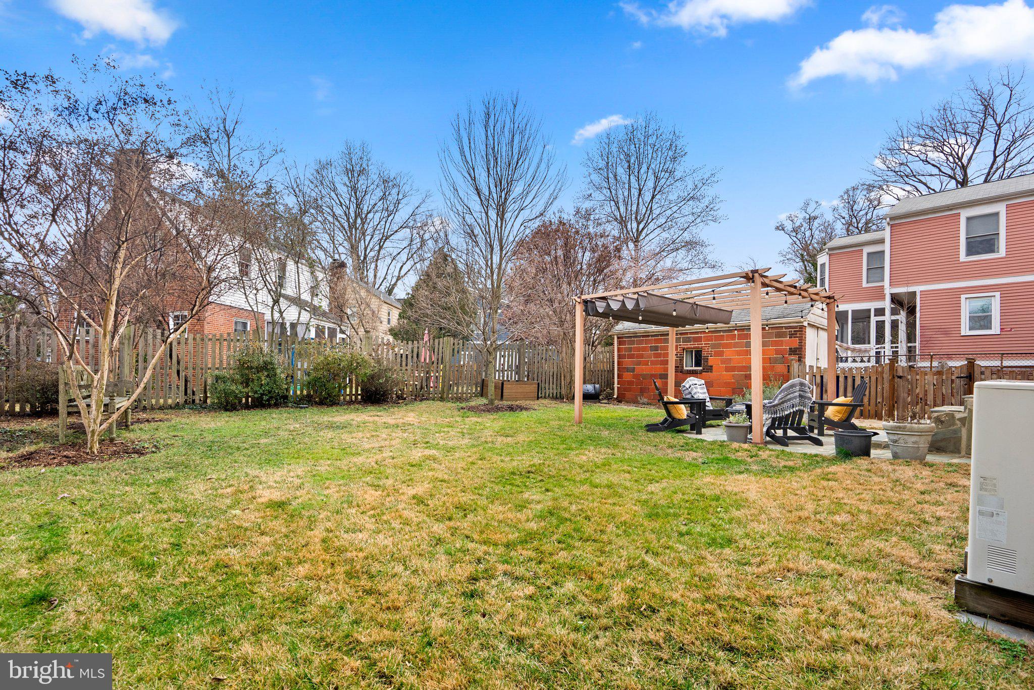 SILVER SPRING - Residential