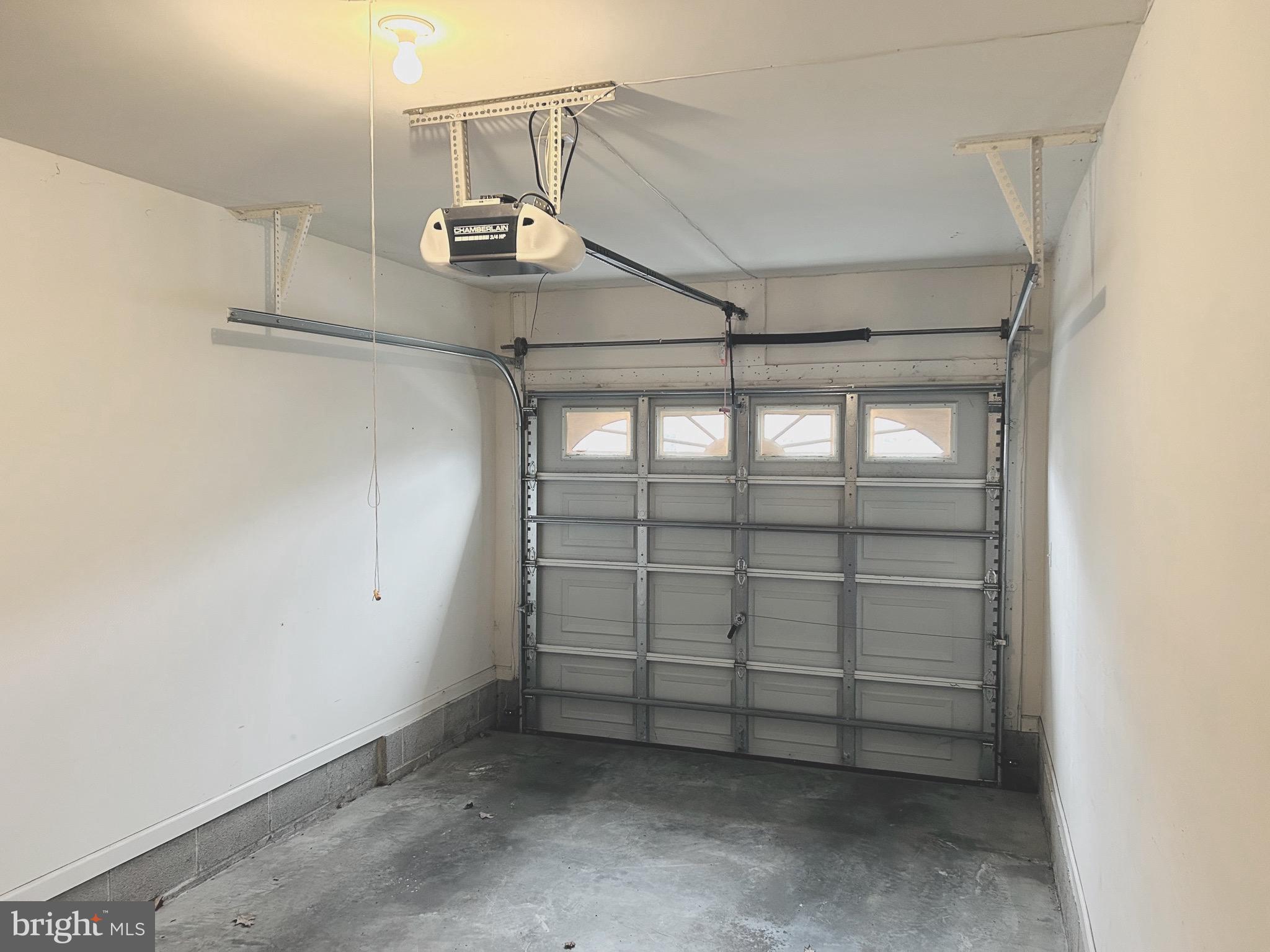 NORTHWOODS CROSSING - Residential