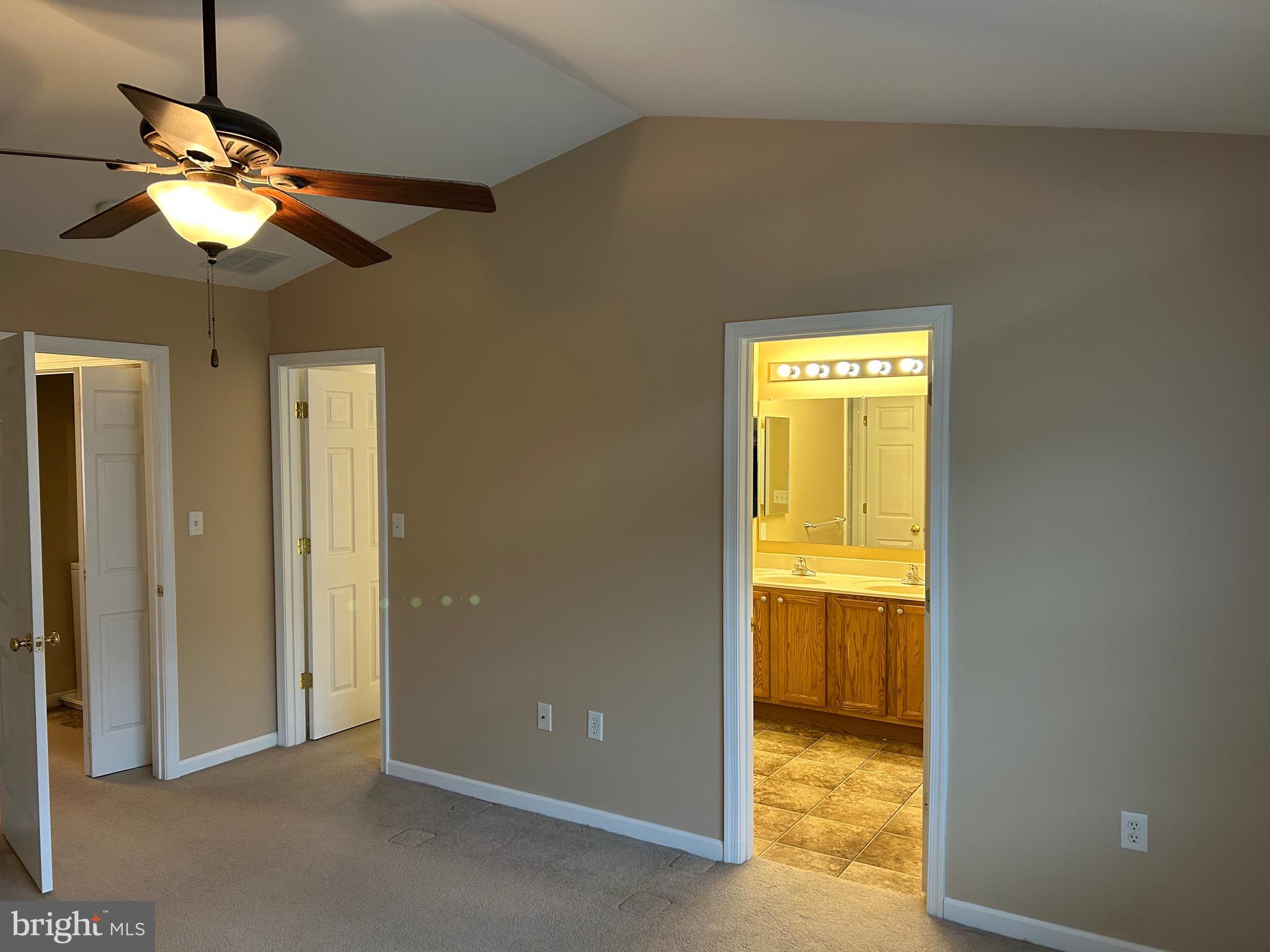 NORTHWOODS CROSSING - Residential