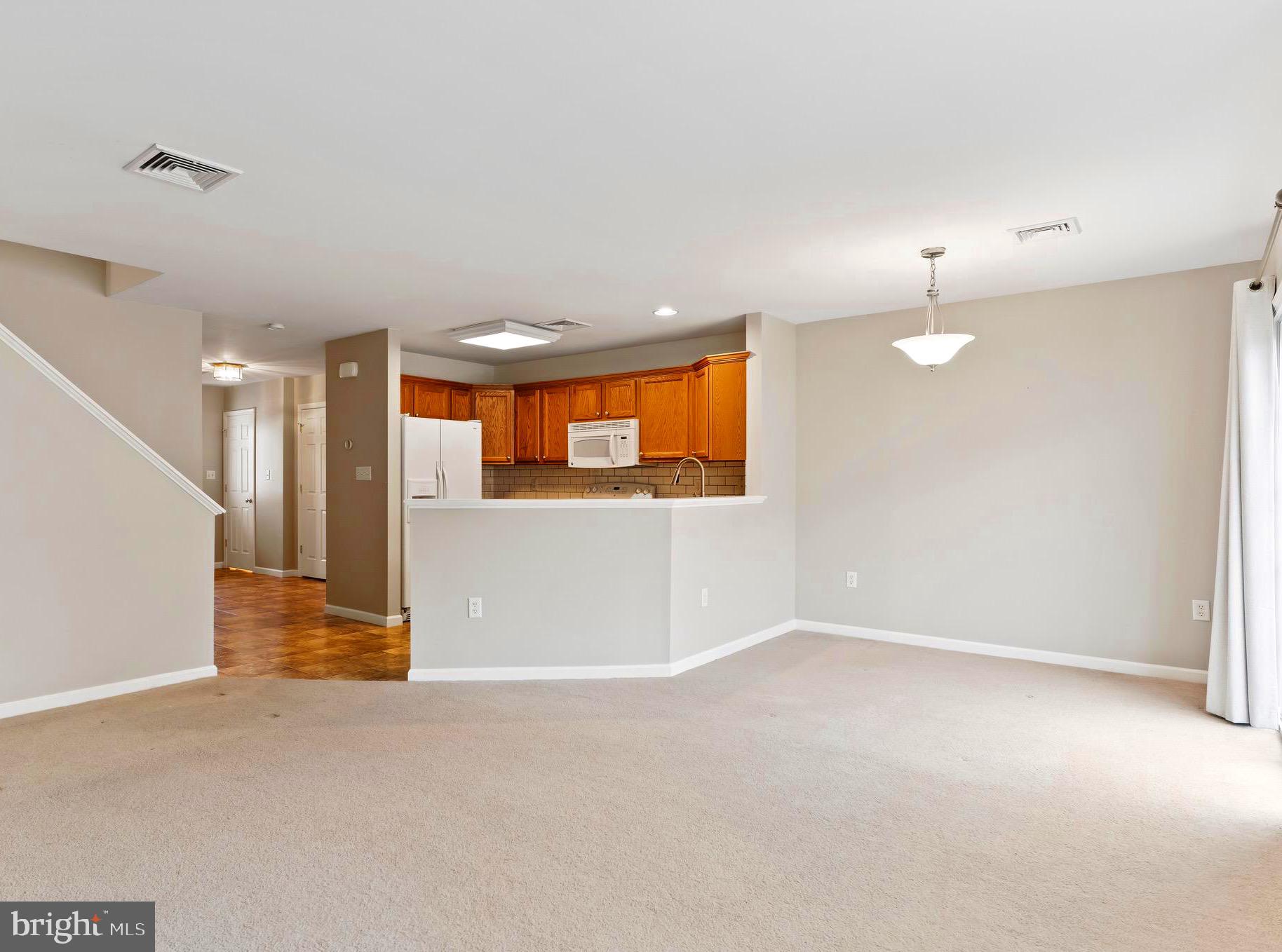 NORTHWOODS CROSSING - Residential