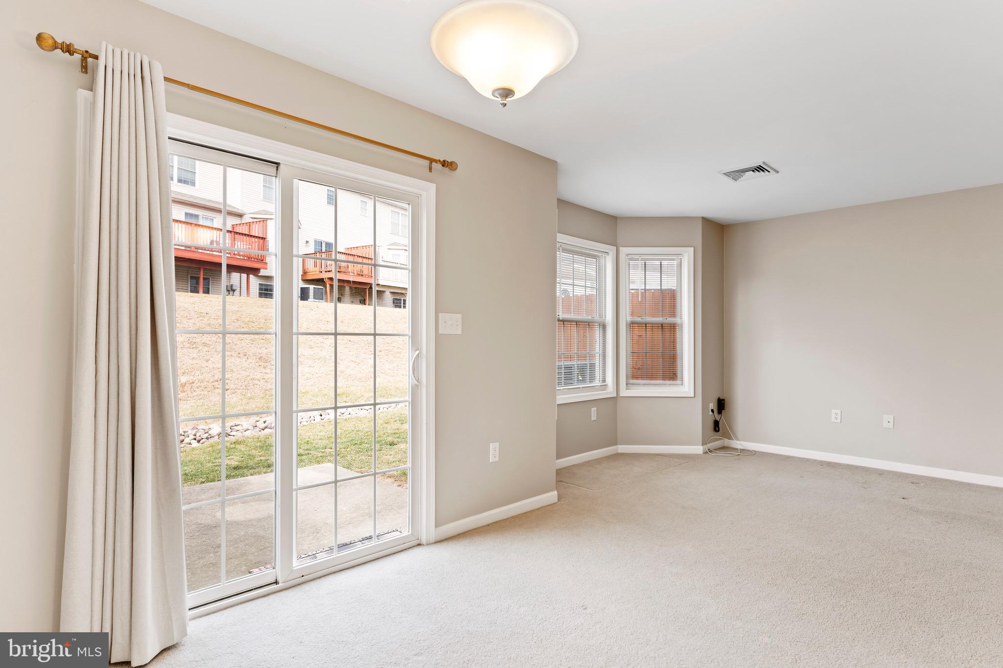 NORTHWOODS CROSSING - Residential