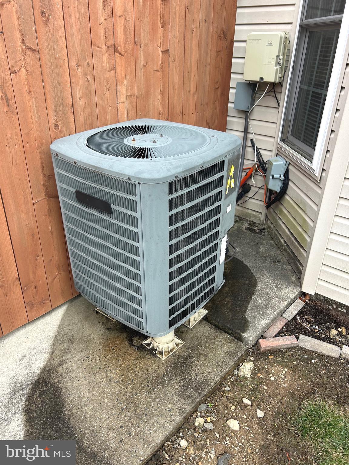 NORTHWOODS CROSSING - Residential