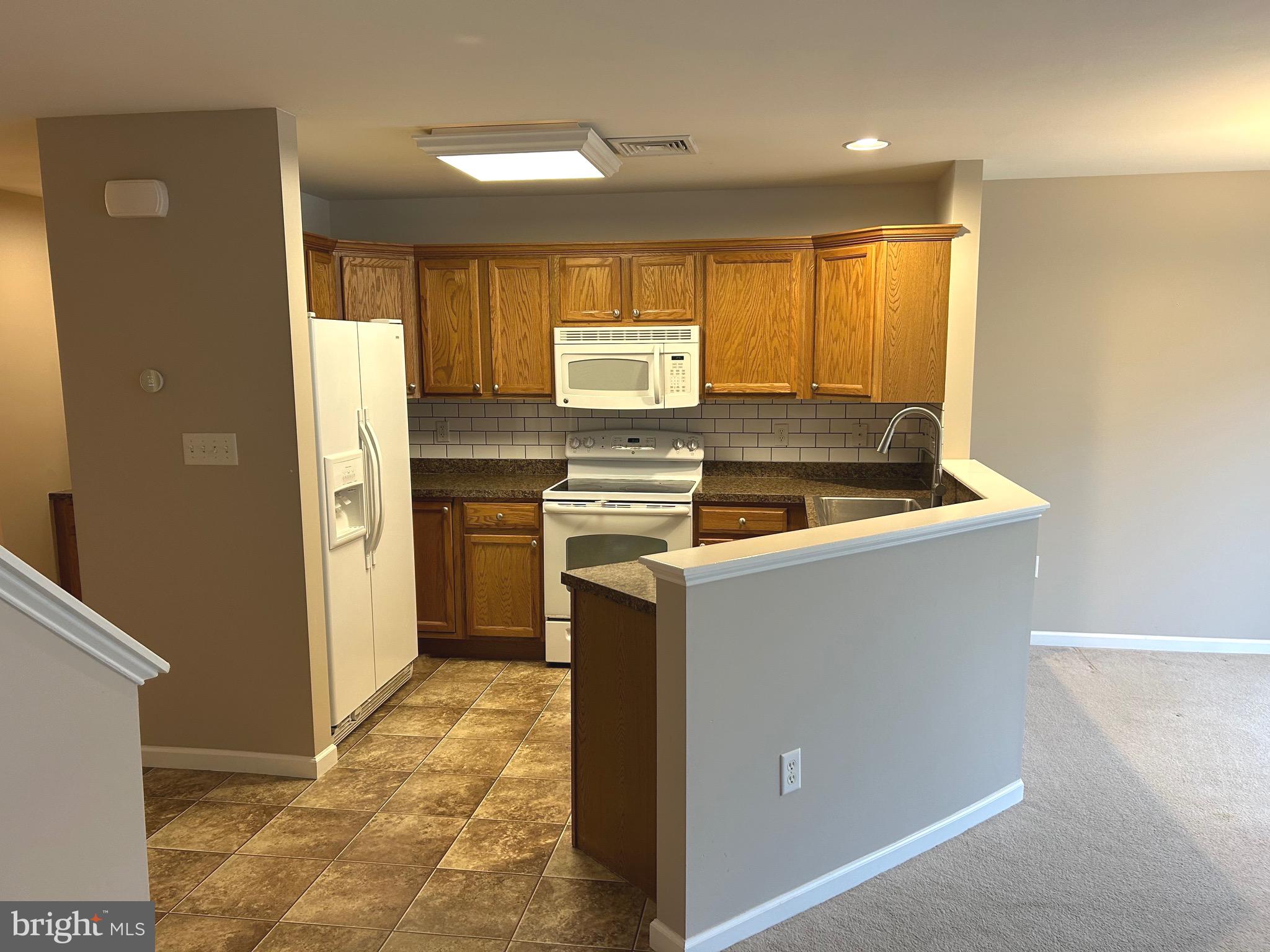 NORTHWOODS CROSSING - Residential