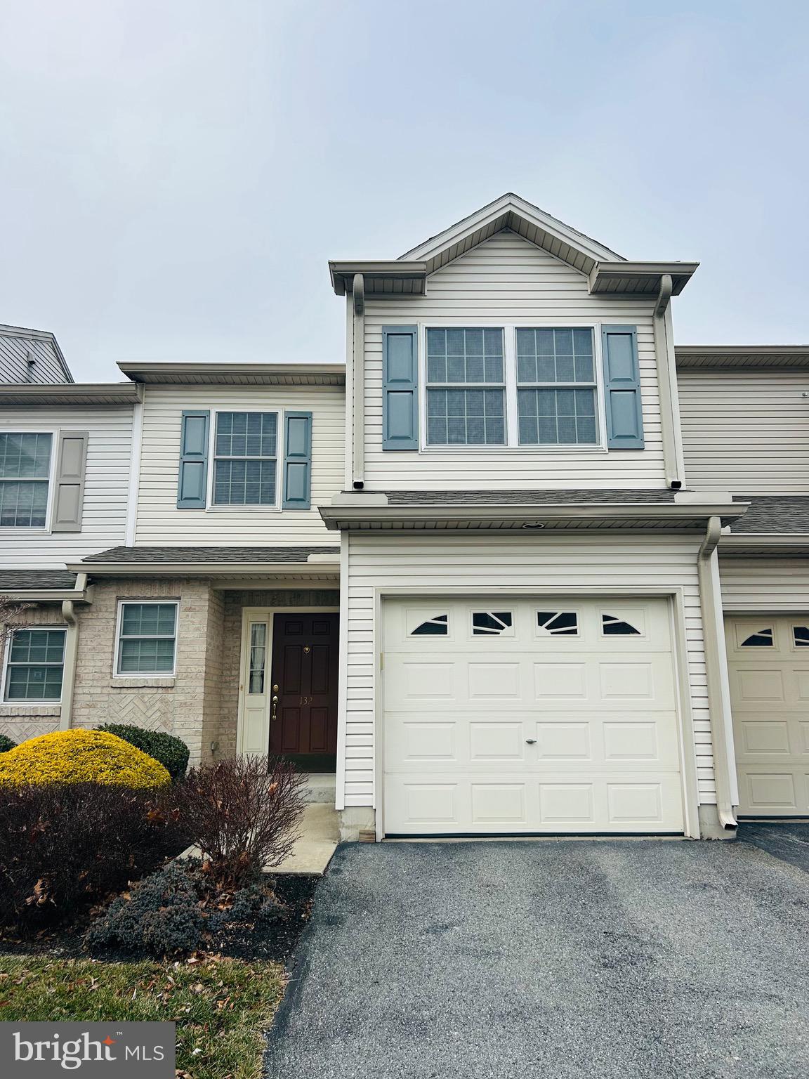 NORTHWOODS CROSSING - Residential