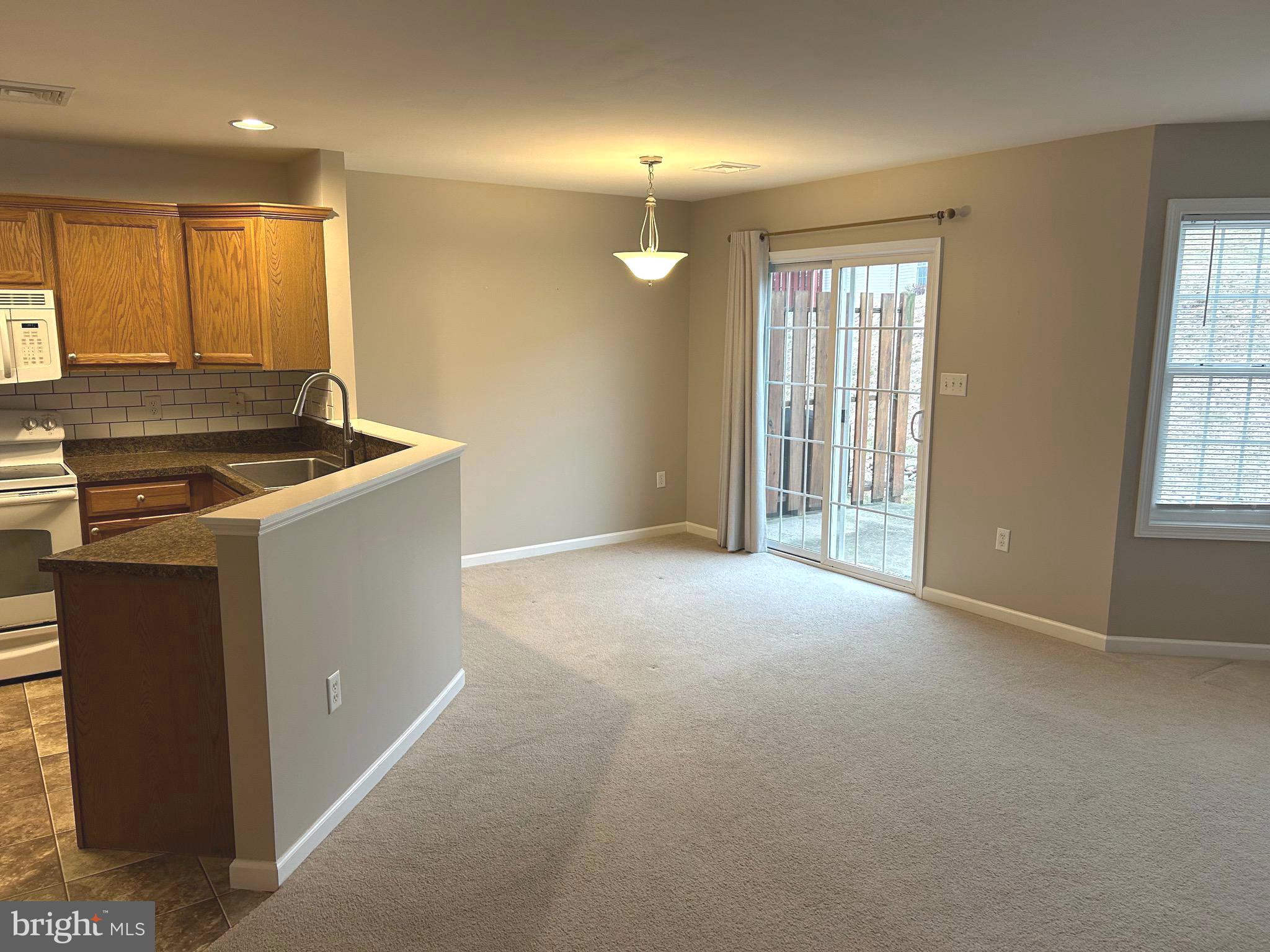 NORTHWOODS CROSSING - Residential