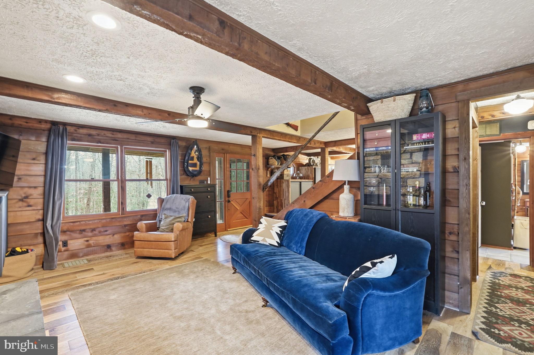 QUEEN TREE LANDING - Residential