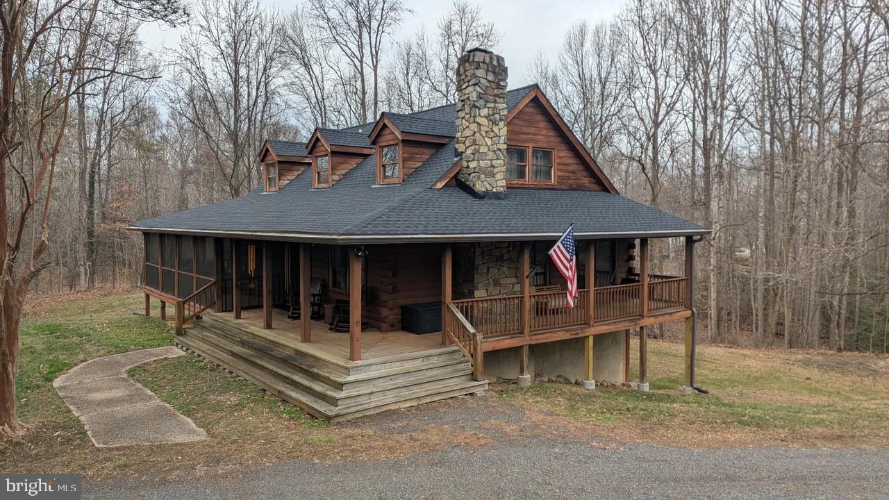 QUEEN TREE LANDING - Residential