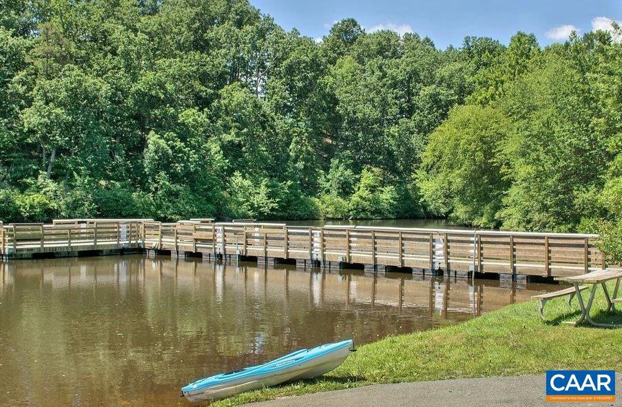 LAKE MONTICELLO - Residential