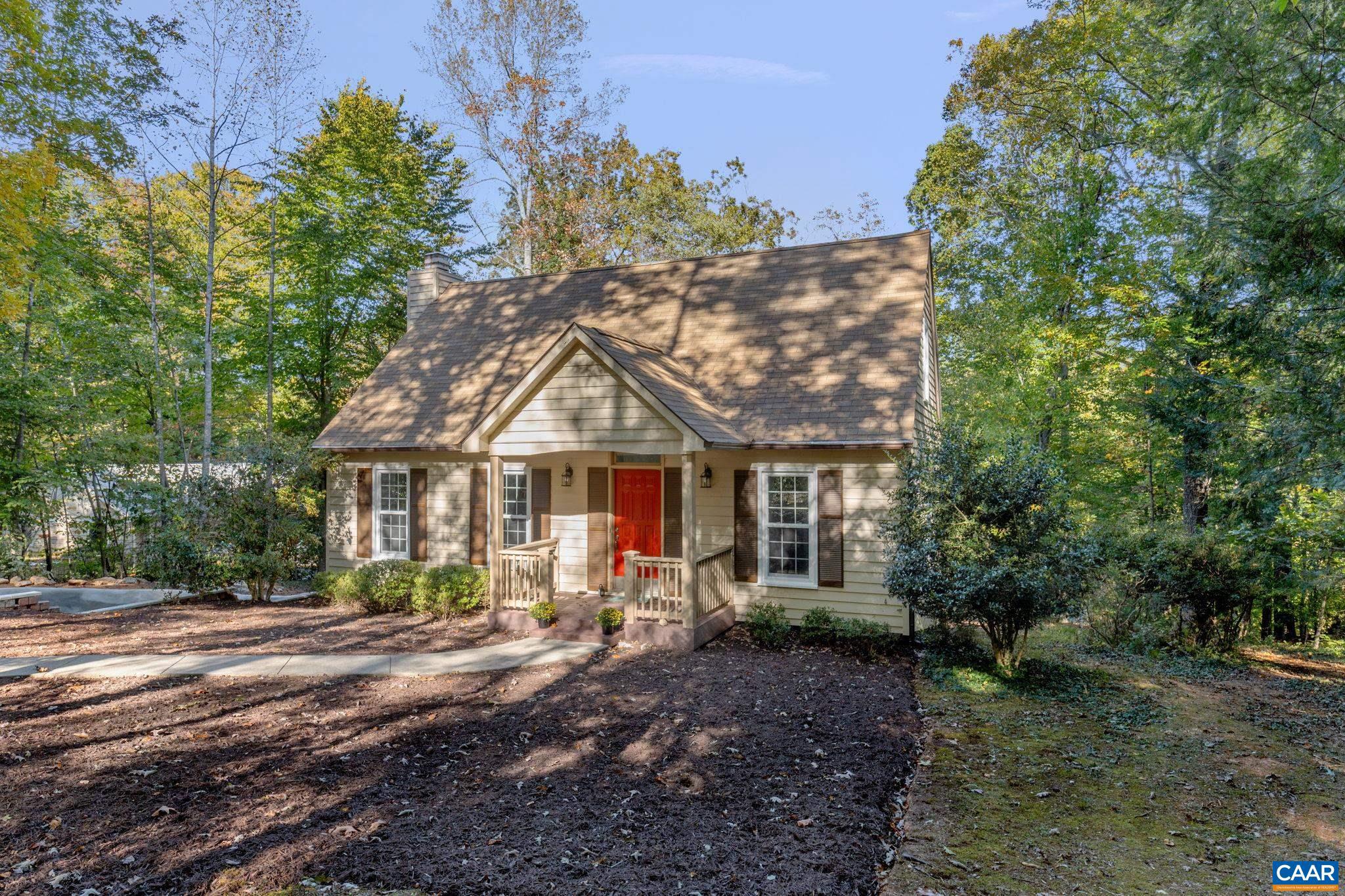 LAKE MONTICELLO - Residential