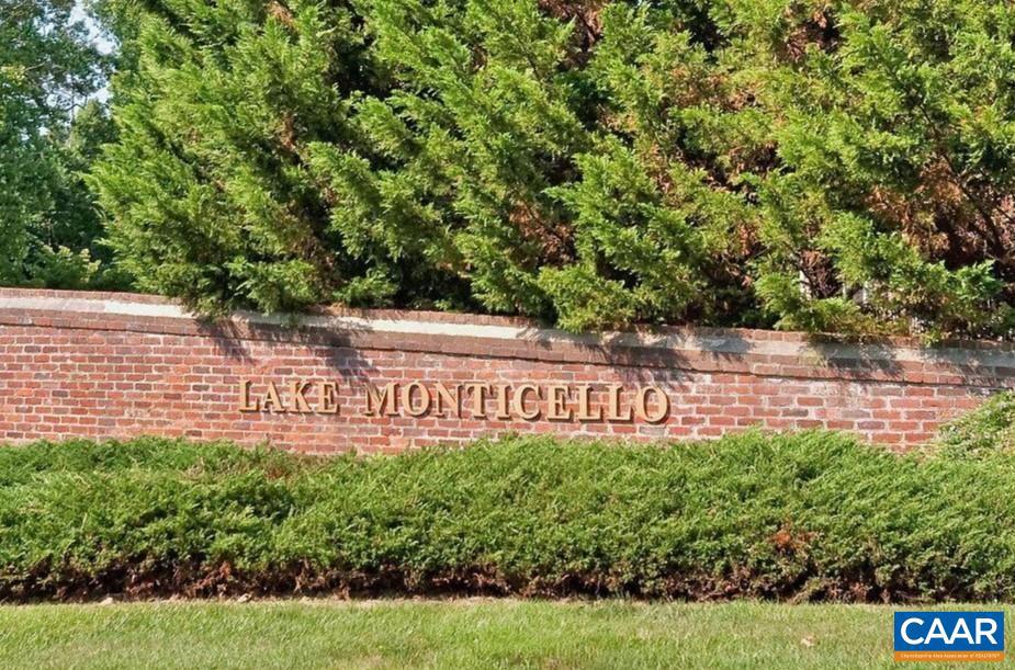 LAKE MONTICELLO - Residential