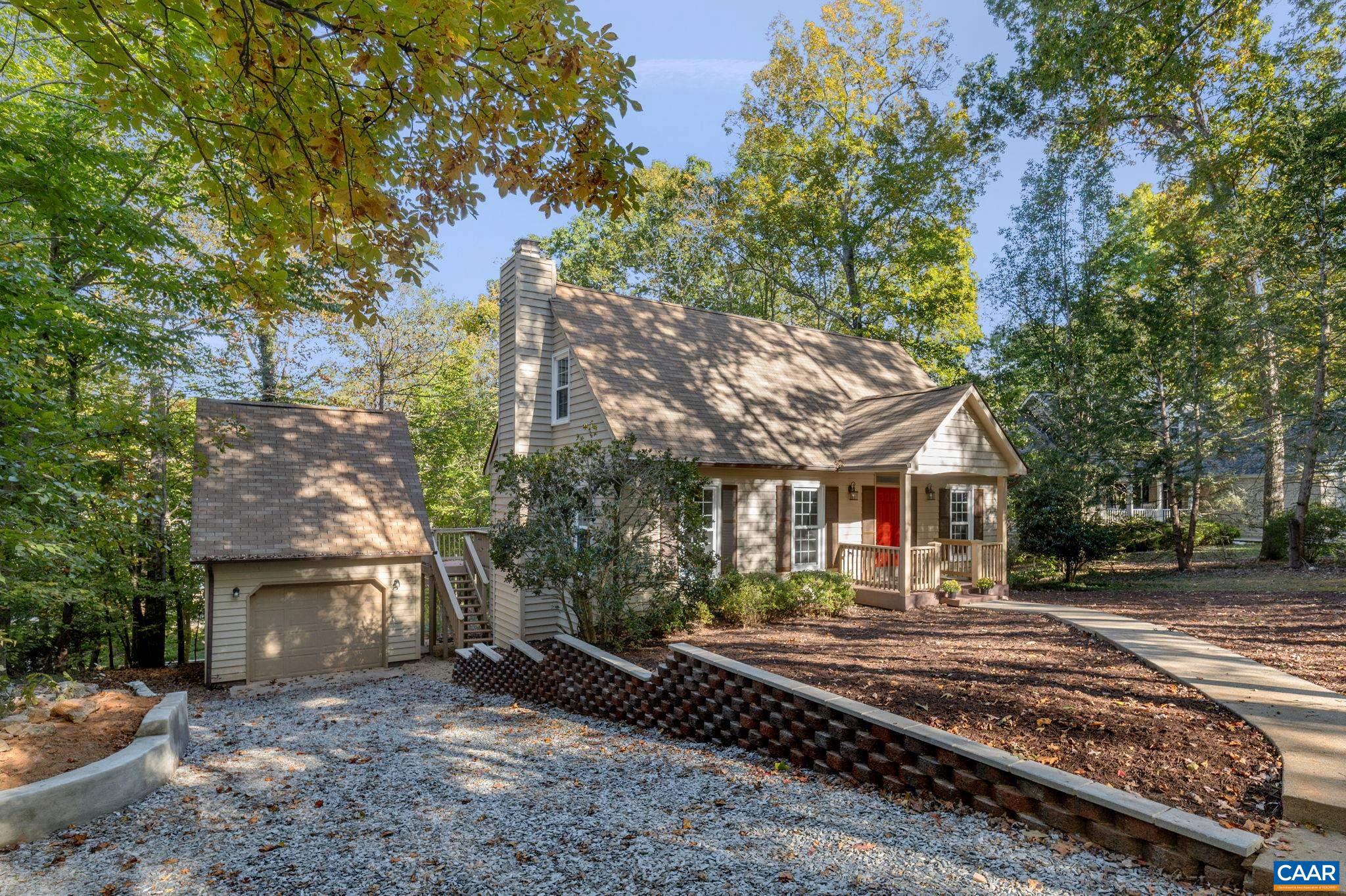 LAKE MONTICELLO - Residential