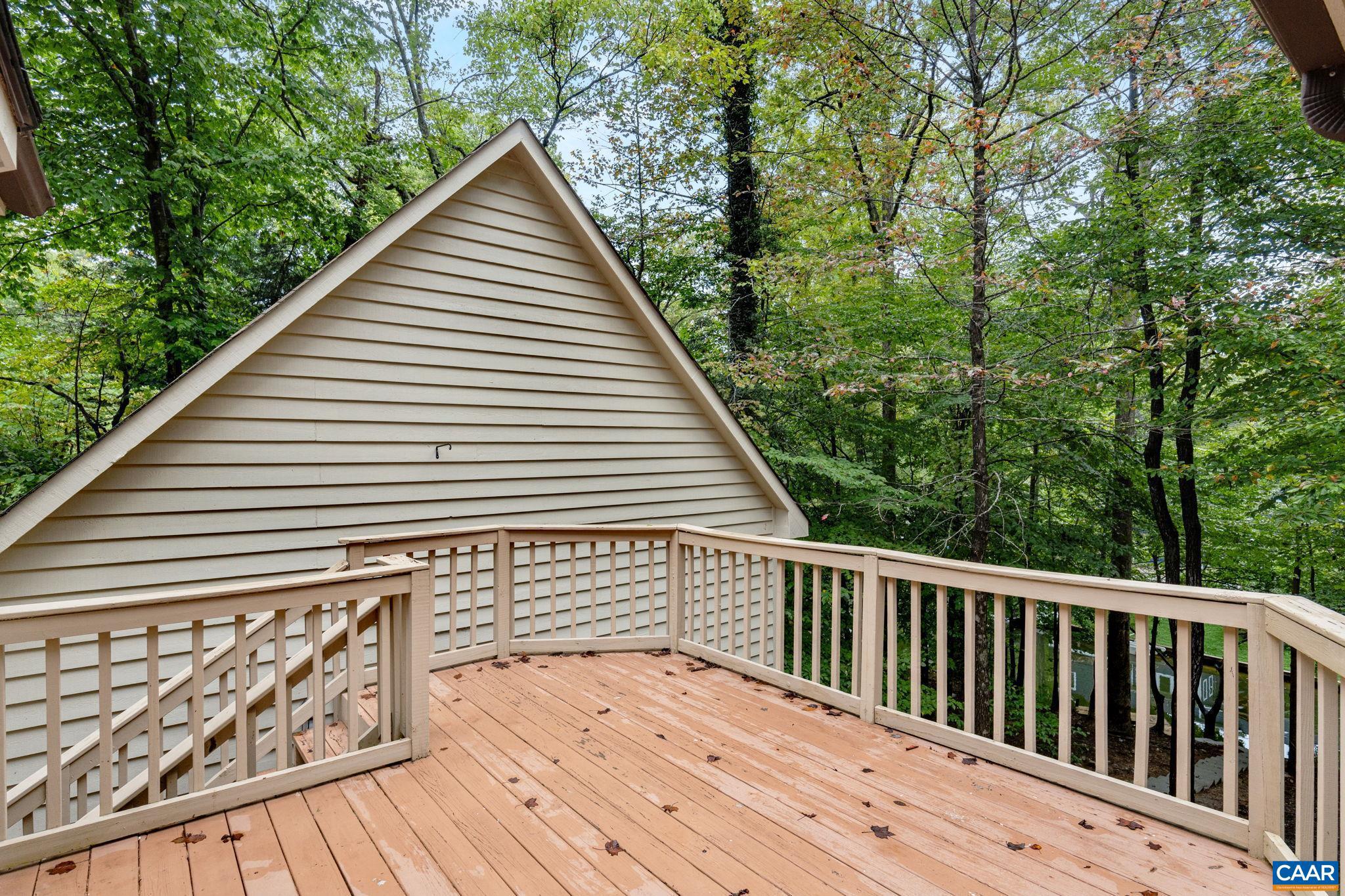 LAKE MONTICELLO - Residential