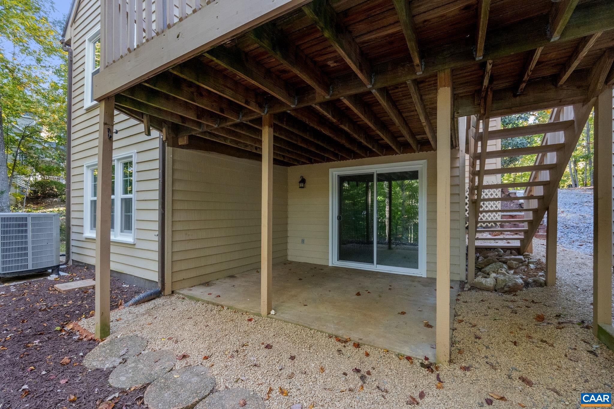 LAKE MONTICELLO - Residential