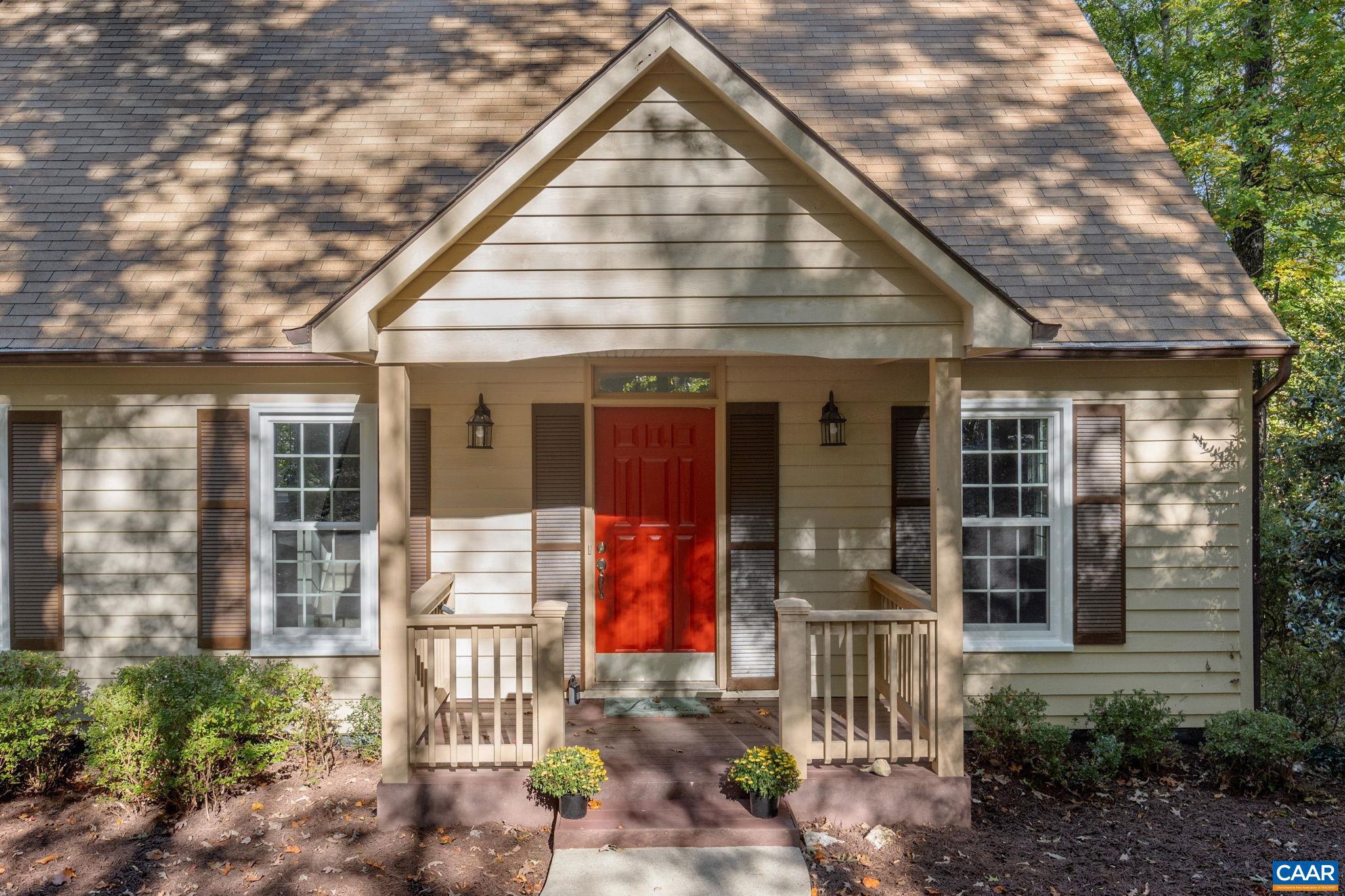 LAKE MONTICELLO - Residential
