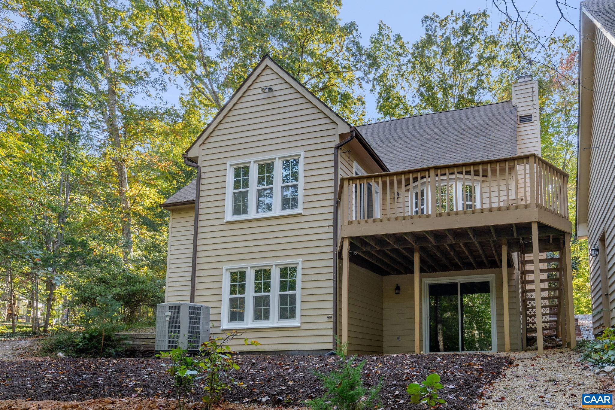 LAKE MONTICELLO - Residential