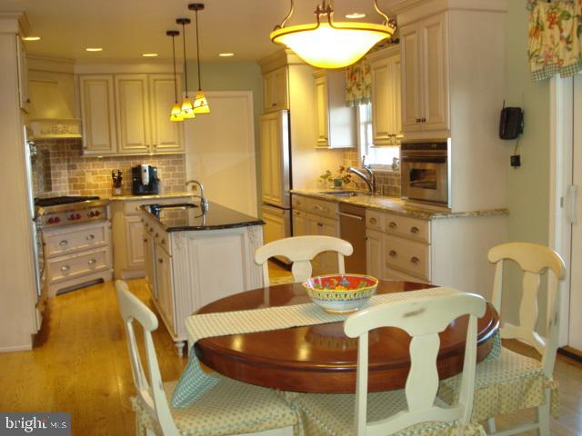 PENN OAKS - Residential