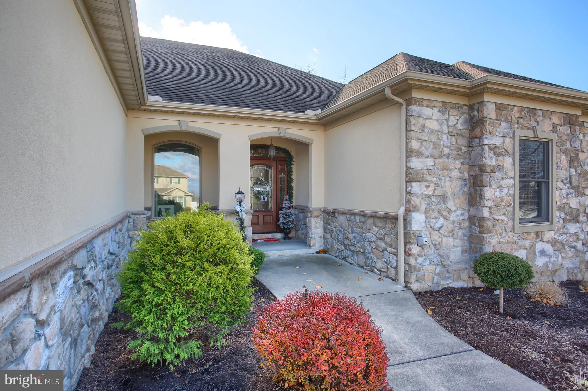 WINDY HEIGHTS - Residential