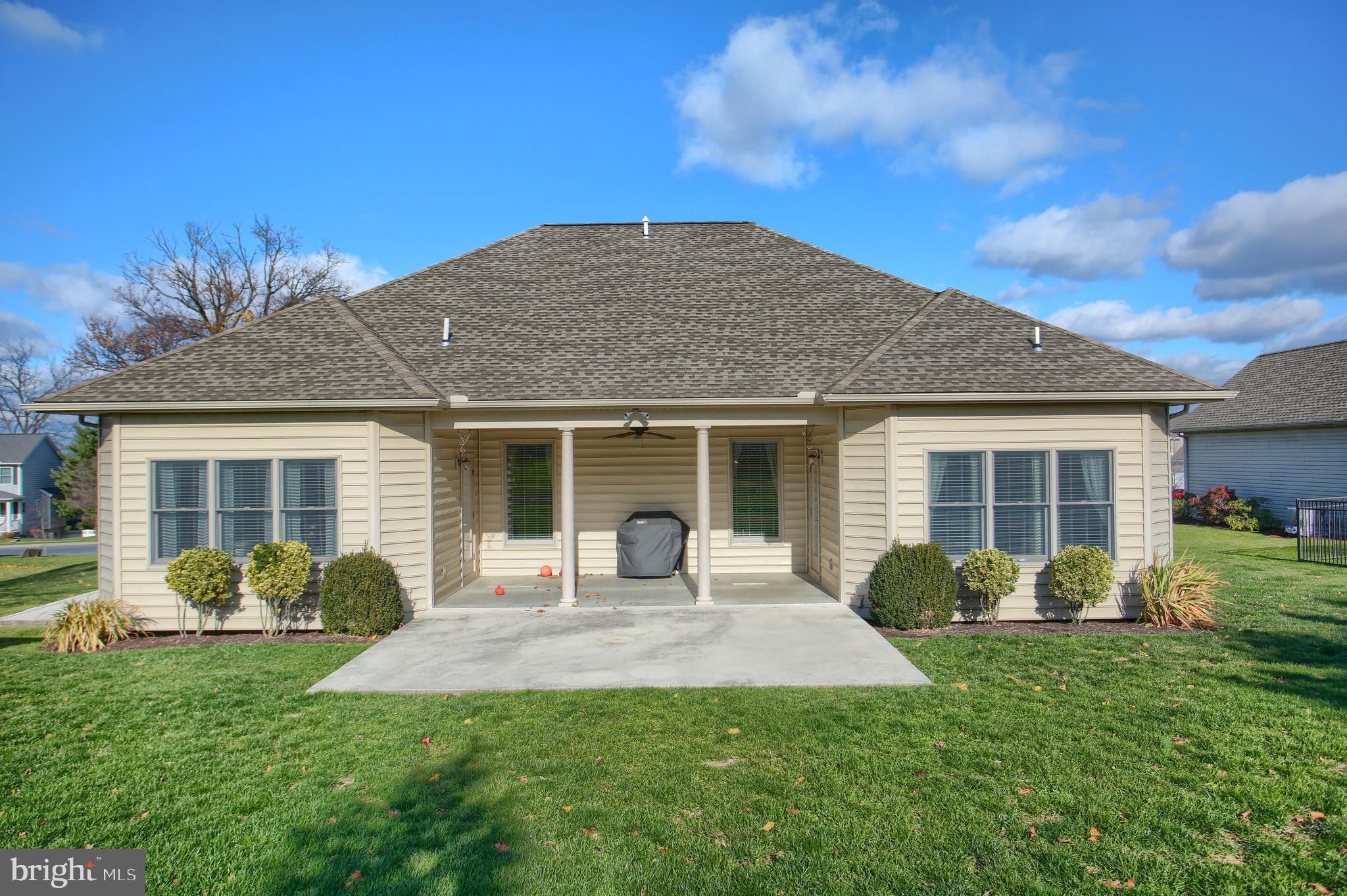 WINDY HEIGHTS - Residential