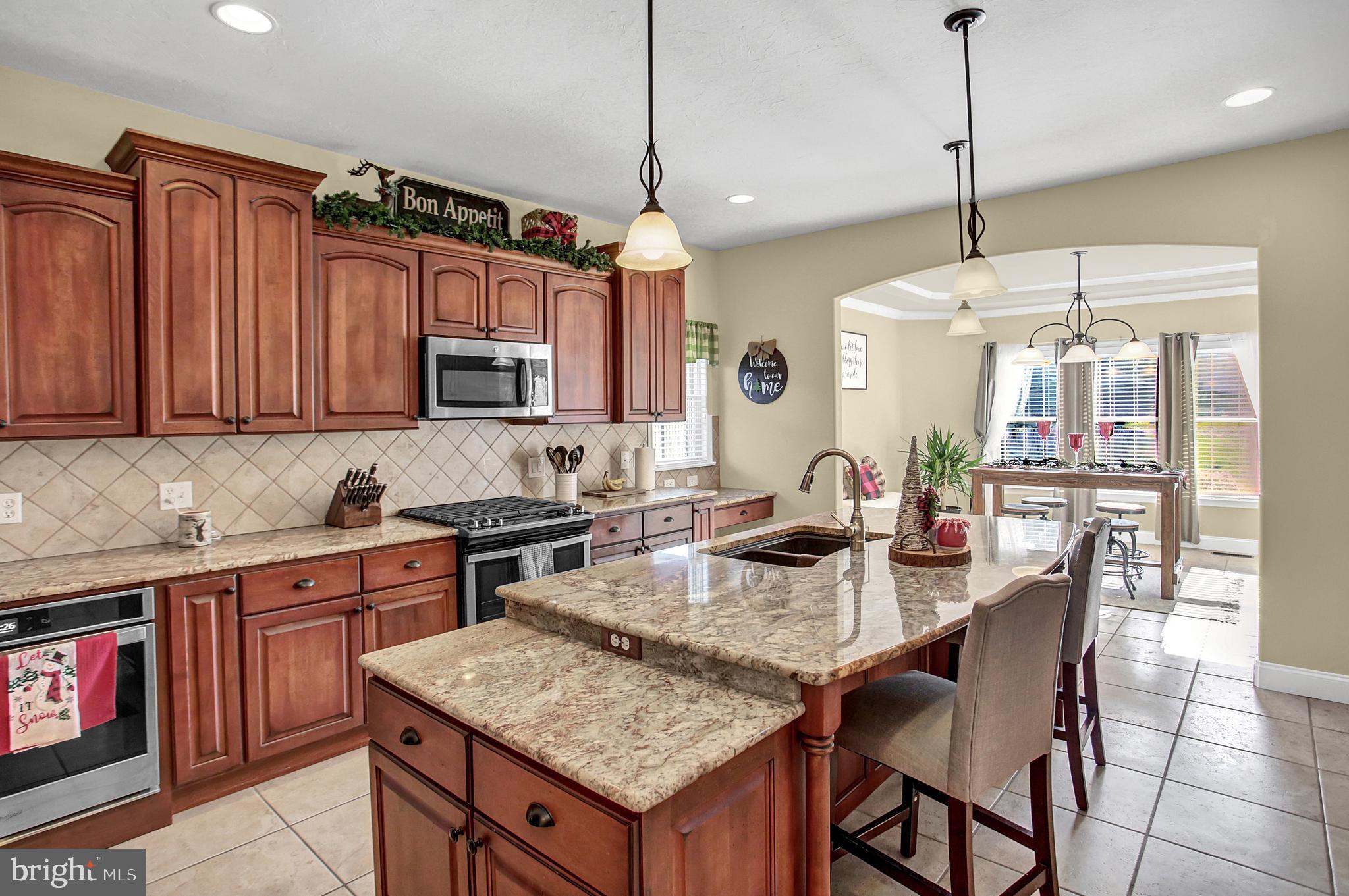 WINDY HEIGHTS - Residential