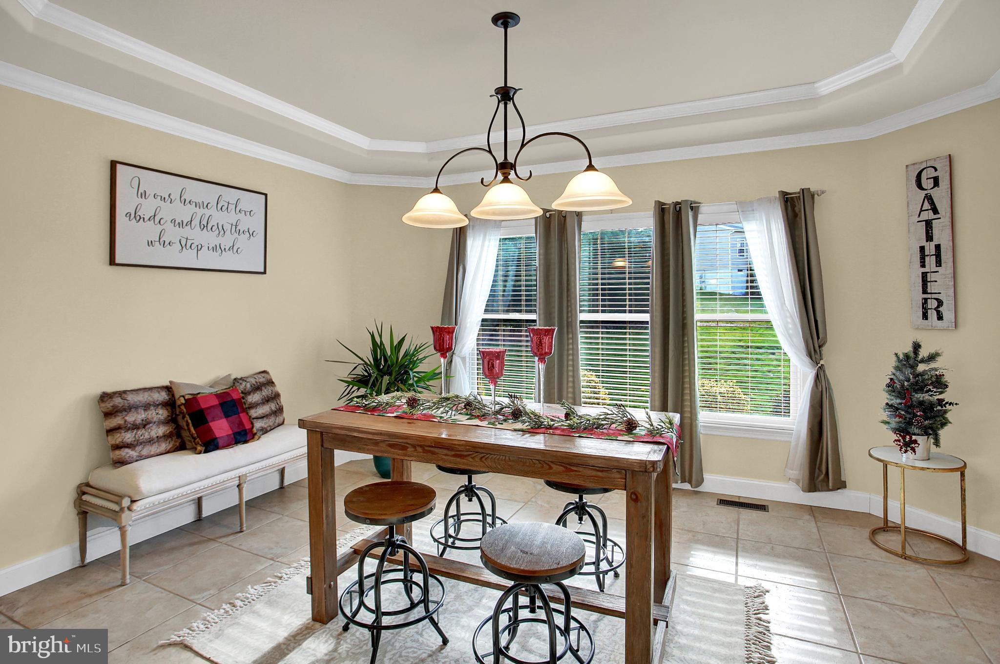 WINDY HEIGHTS - Residential