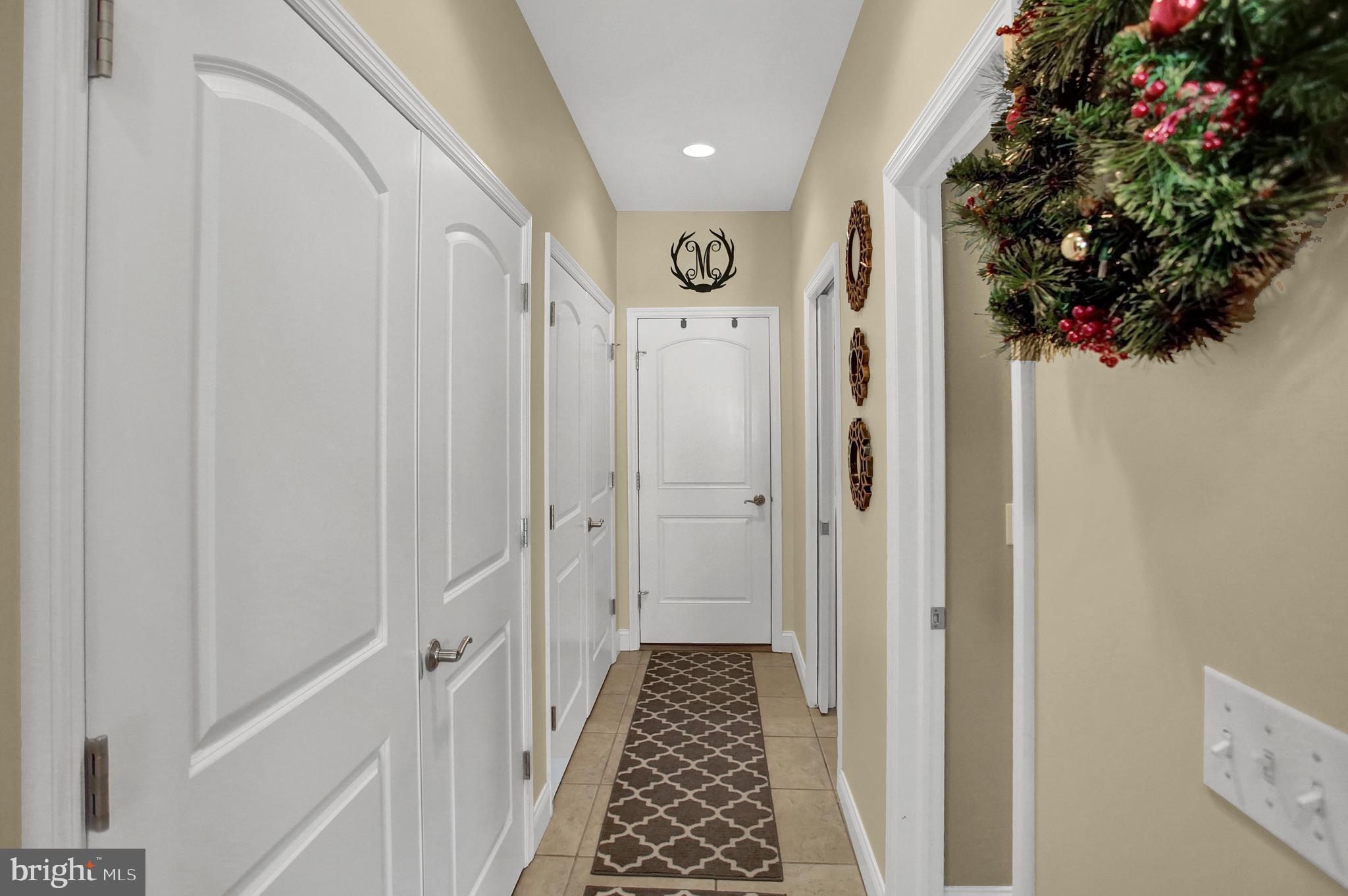 WINDY HEIGHTS - Residential