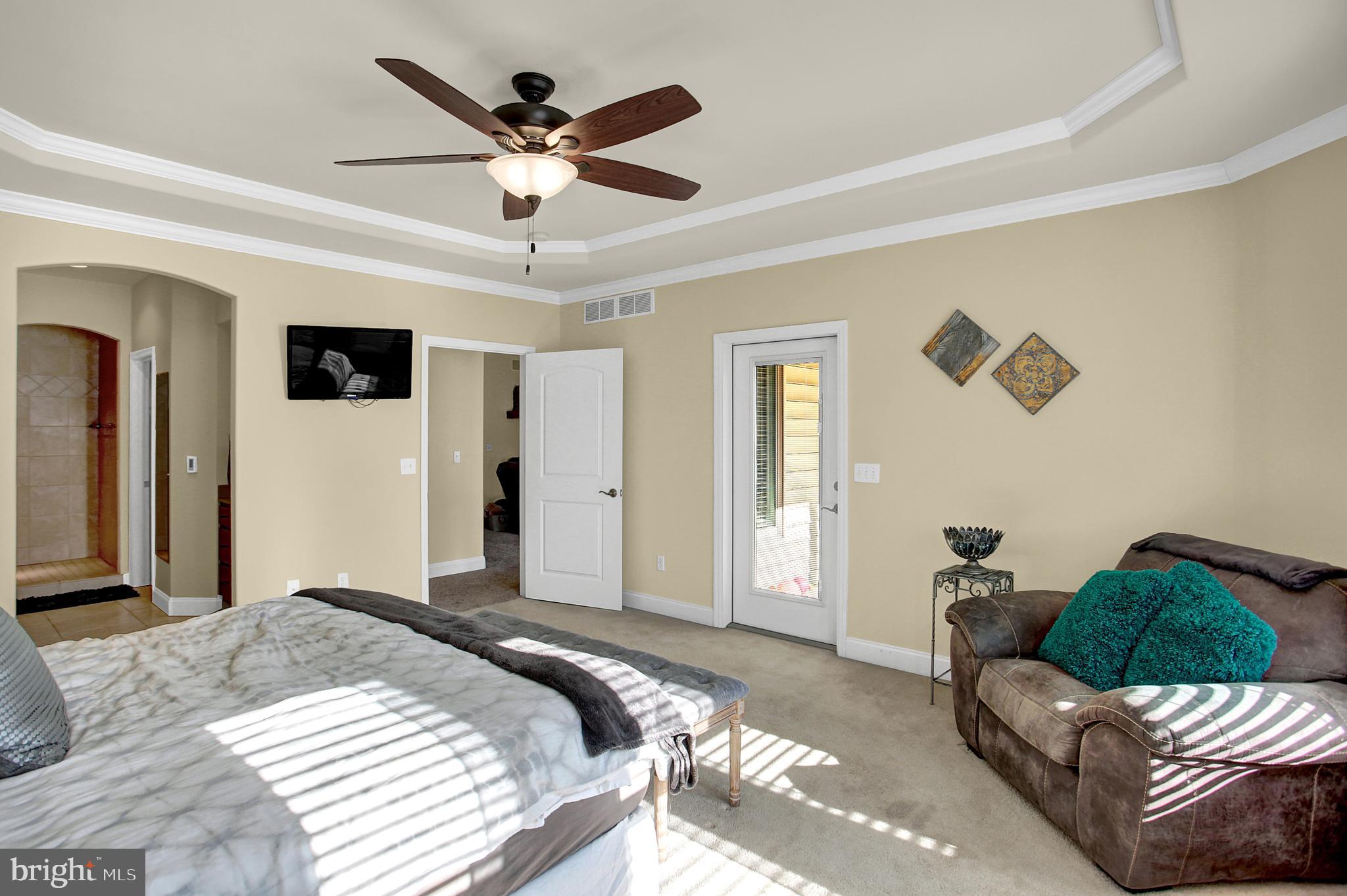 WINDY HEIGHTS - Residential