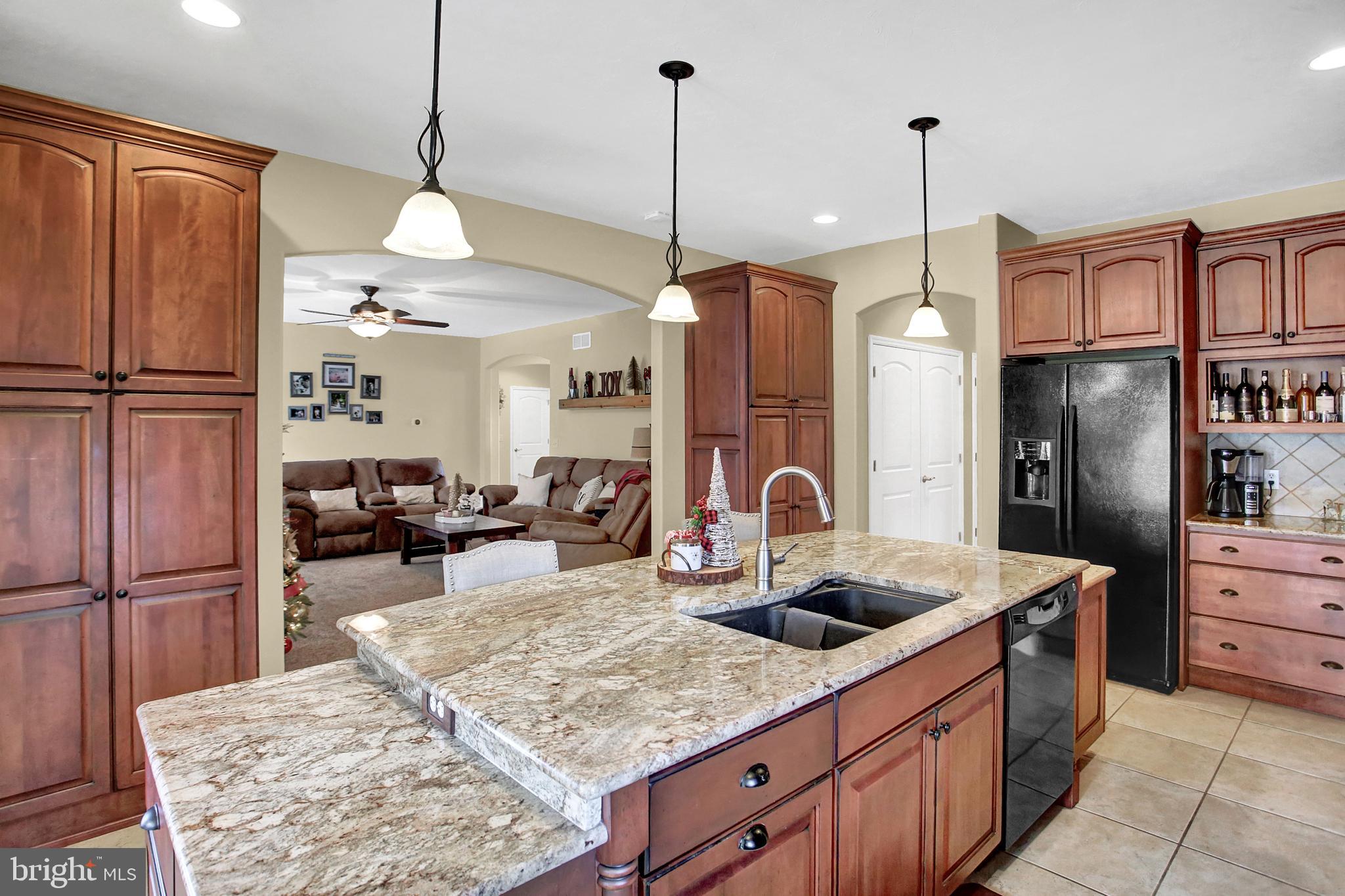 WINDY HEIGHTS - Residential