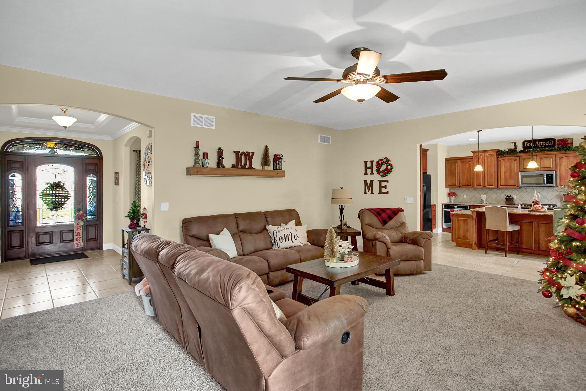 WINDY HEIGHTS - Residential